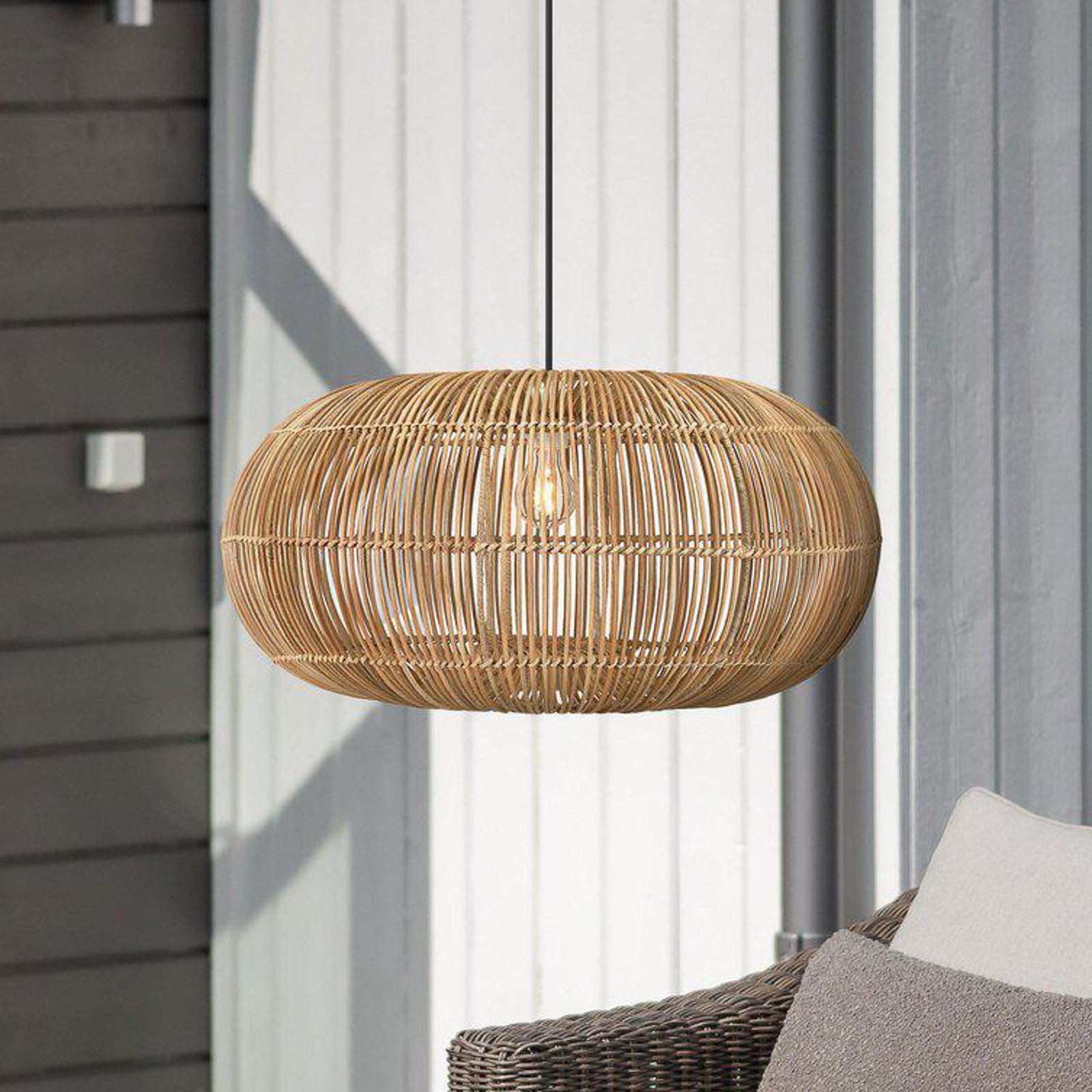 PR Home outdoor hanging light Zuri, UK plug, Ø 51 cm, rattan
