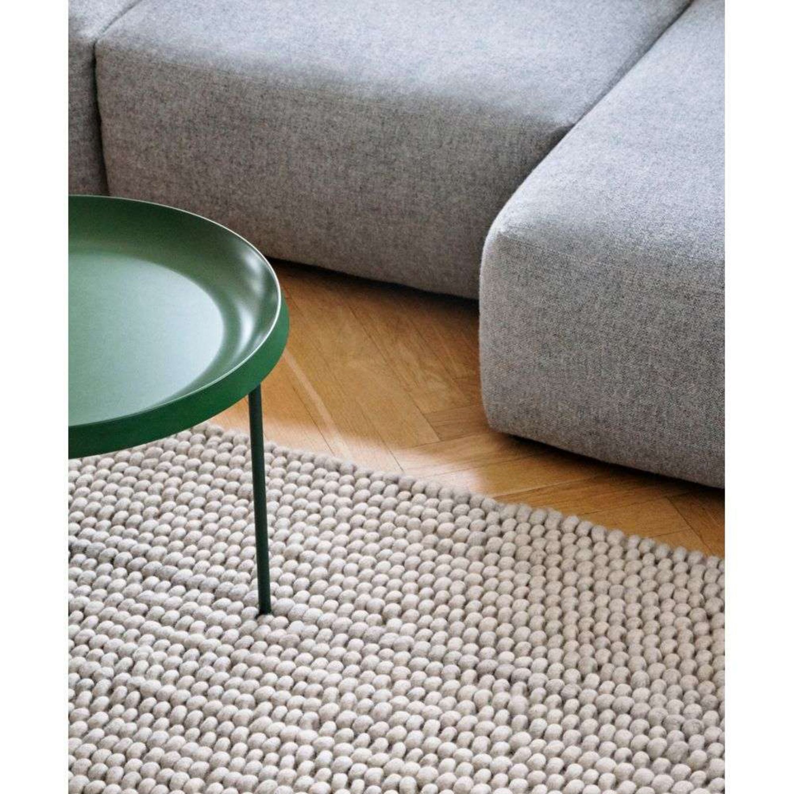 Peas Rug 140 x 200 Soft Grey - HAY