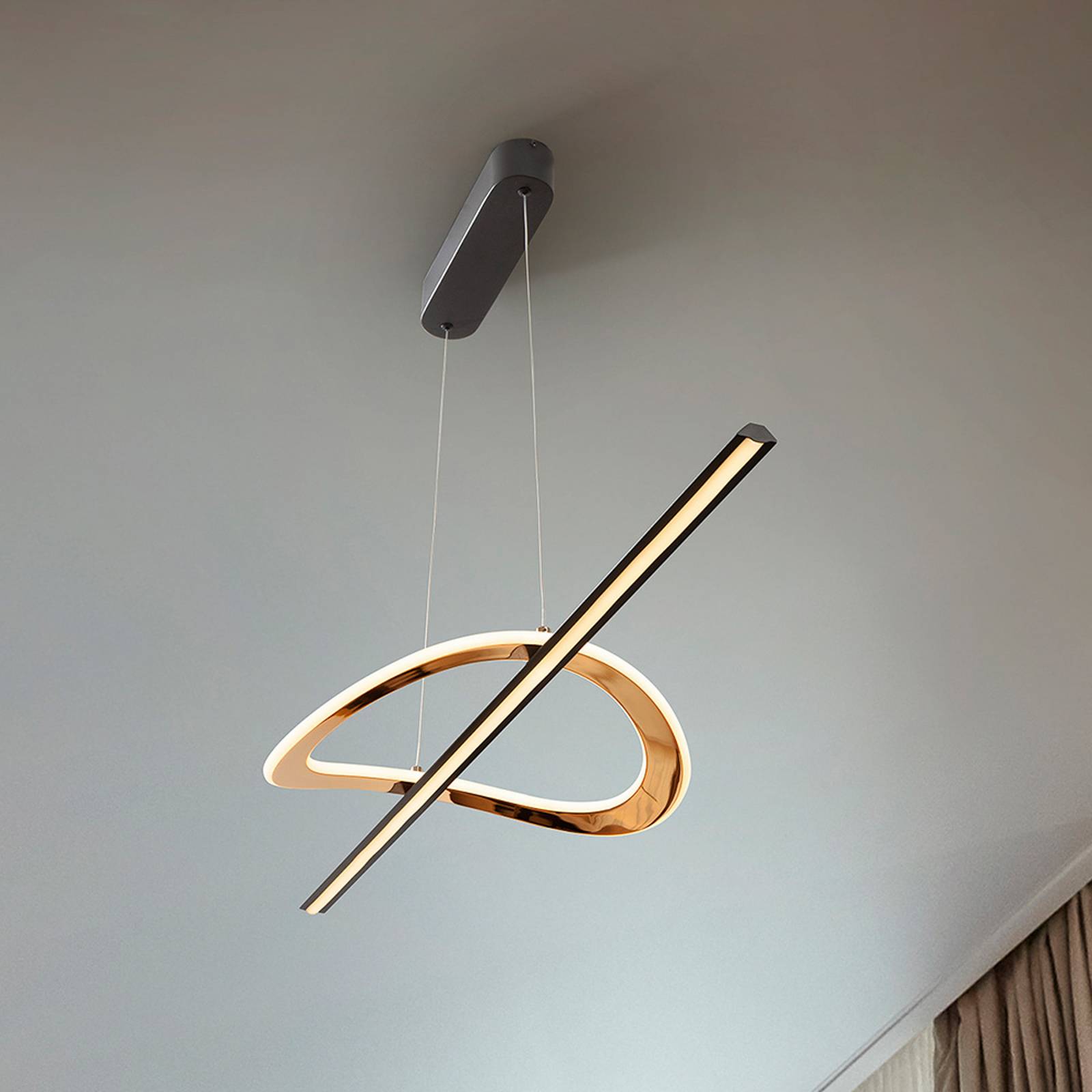 LED-Hängelampe Enora, schwarz/goldfarben, Länge 120 cm, CCT günstig online kaufen