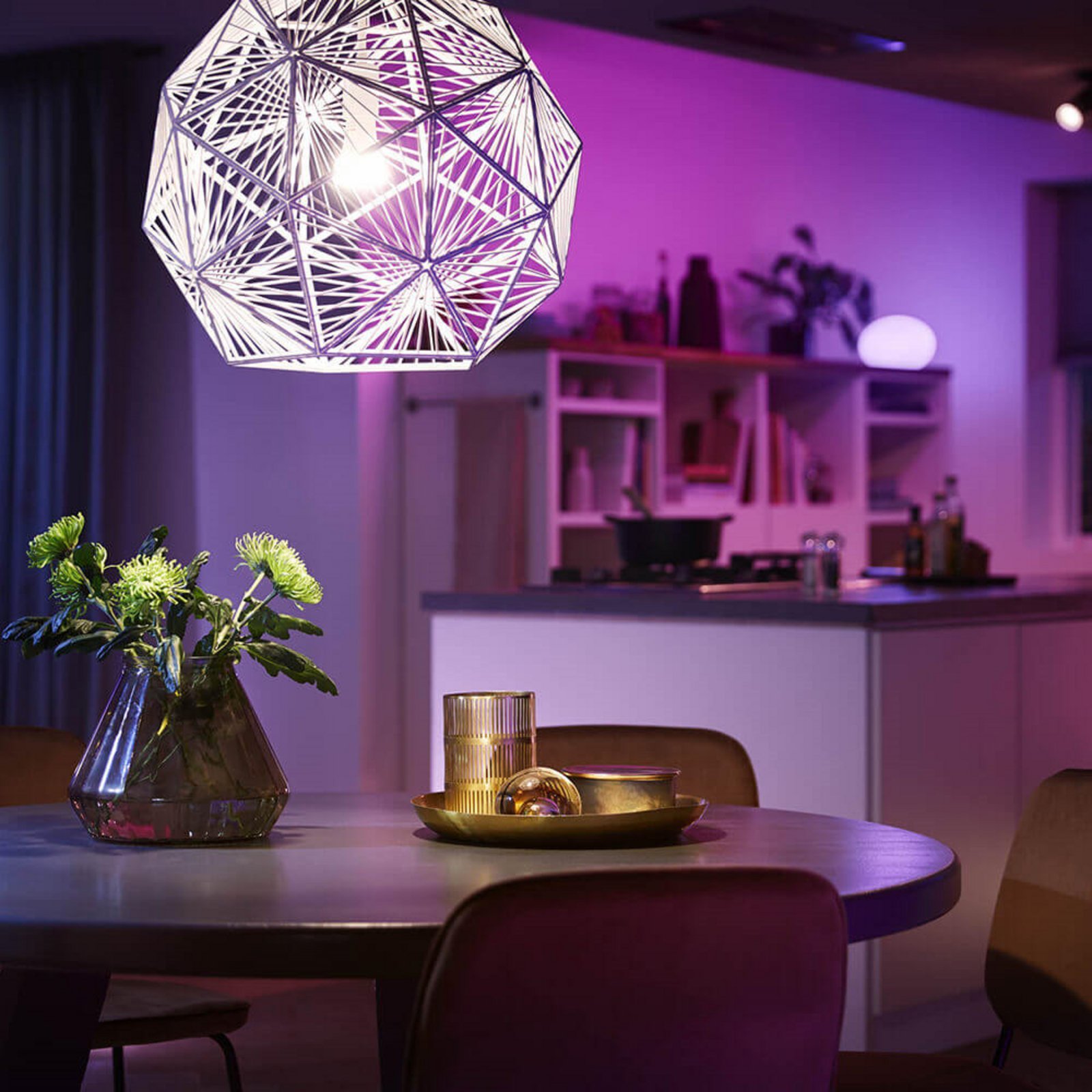 Fugato Spot 4 Plafonieră Bluetooth White/Color Amb. Black - Philips Hue