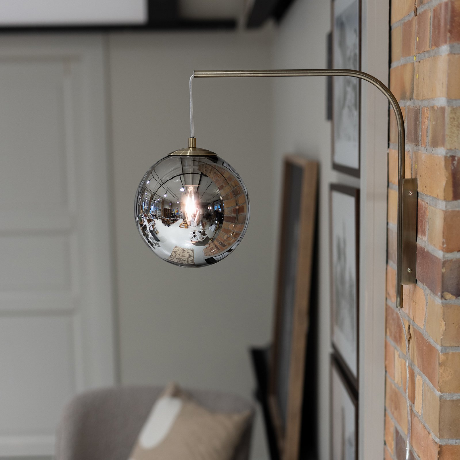 Dione Wandlamp Smoke/Antique Brass - Markslöjd