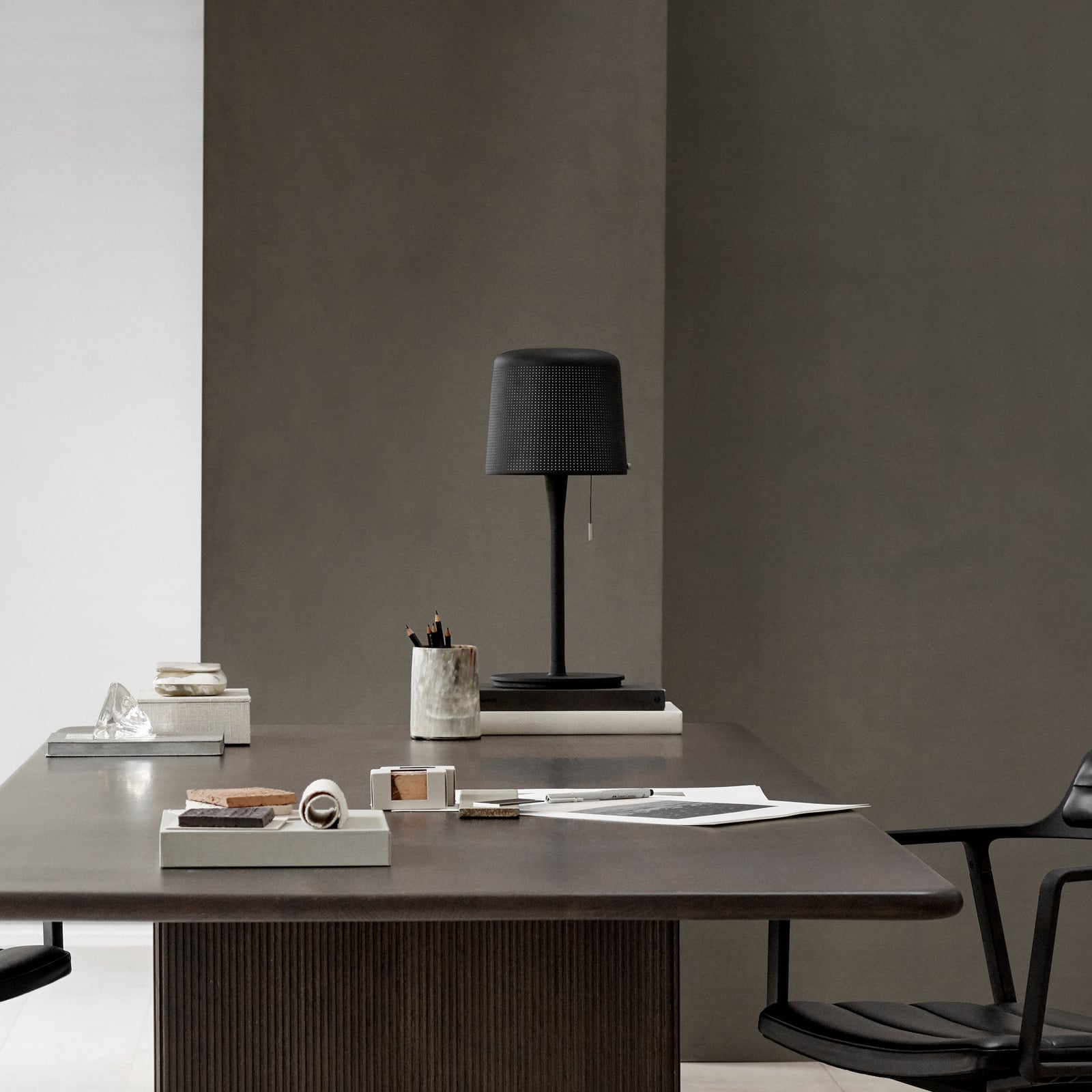 Vipp530 Lámpara de Sobremesa Negro - Vipp