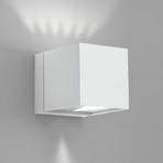 Milan Dau - Stenska svetilka v obliki kocke gor-dol bela