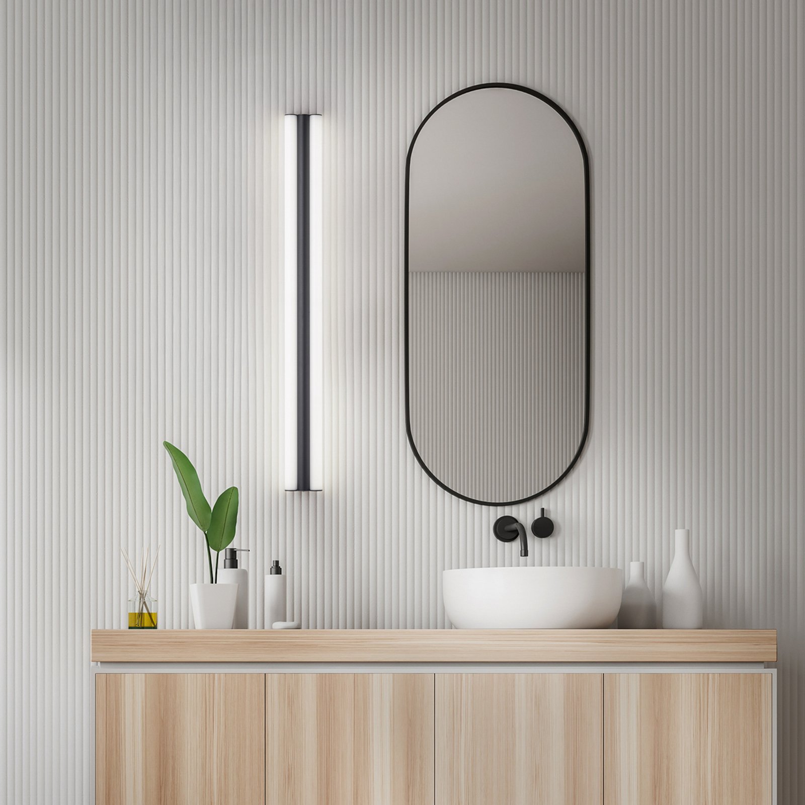 Helestra LED mirror lamp LOOM, length 120 cm, black, IP44