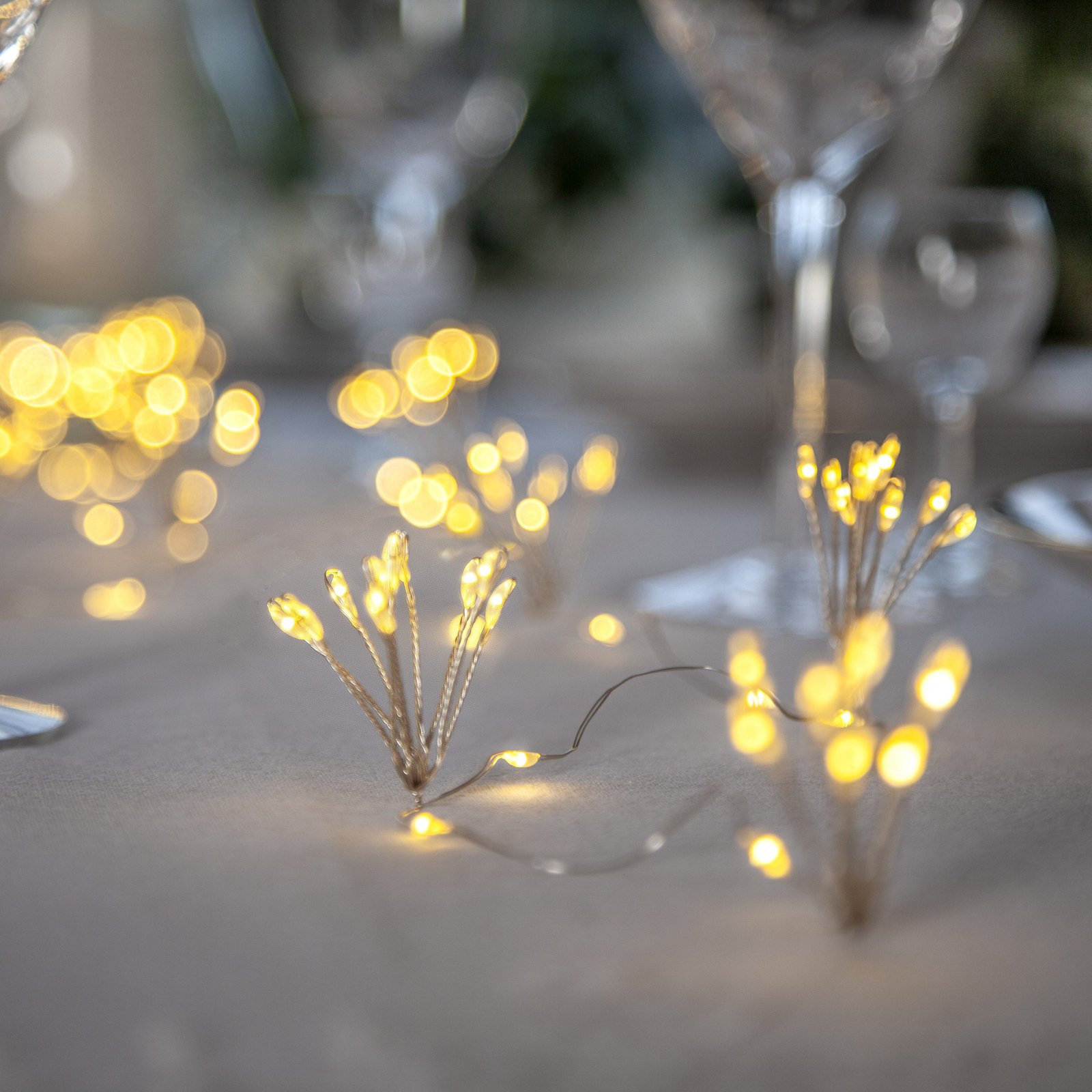 LED fairy lights Dew Drop Flower, silver, 140 cm, battery