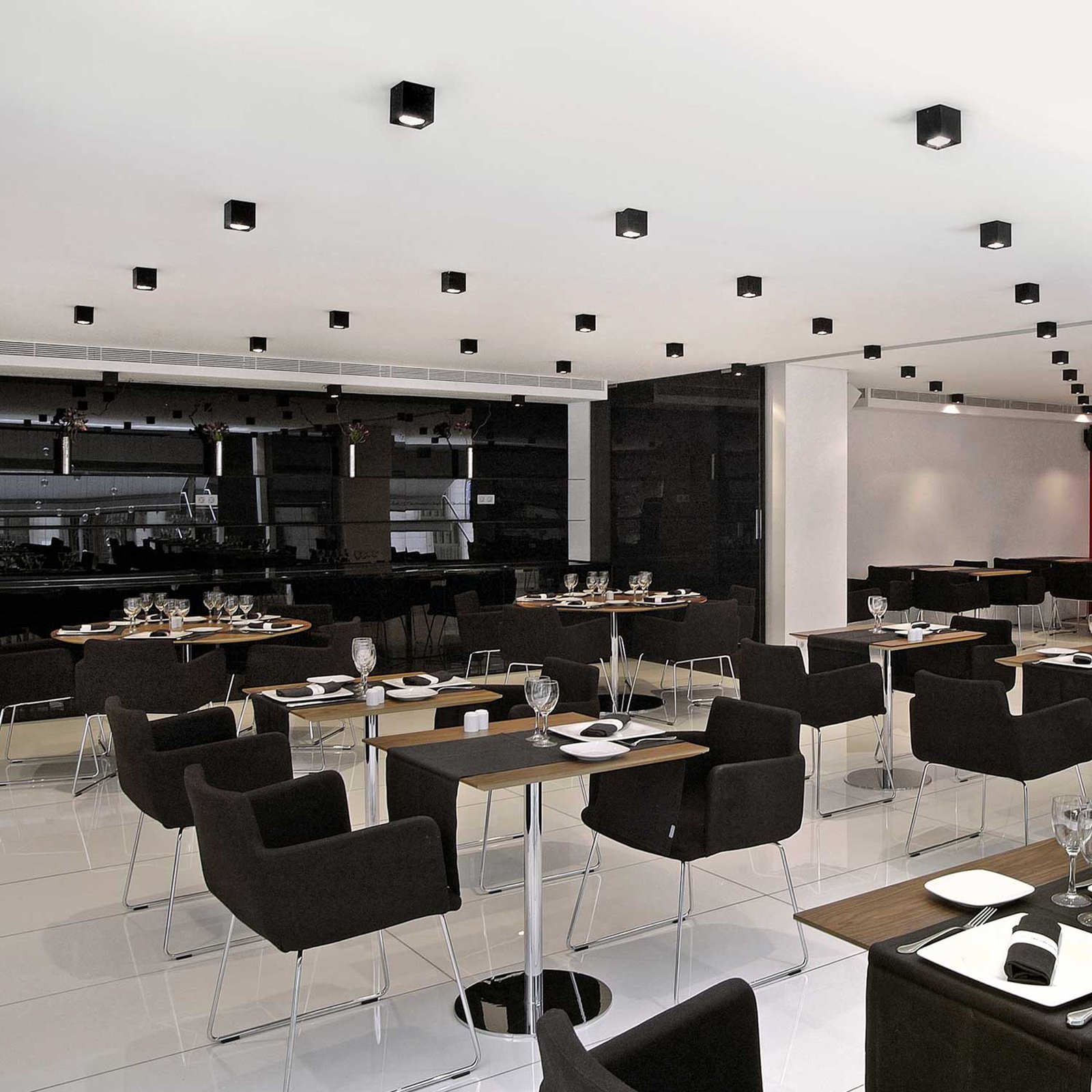 Milan Dau Spot ceiling light in cube shape black