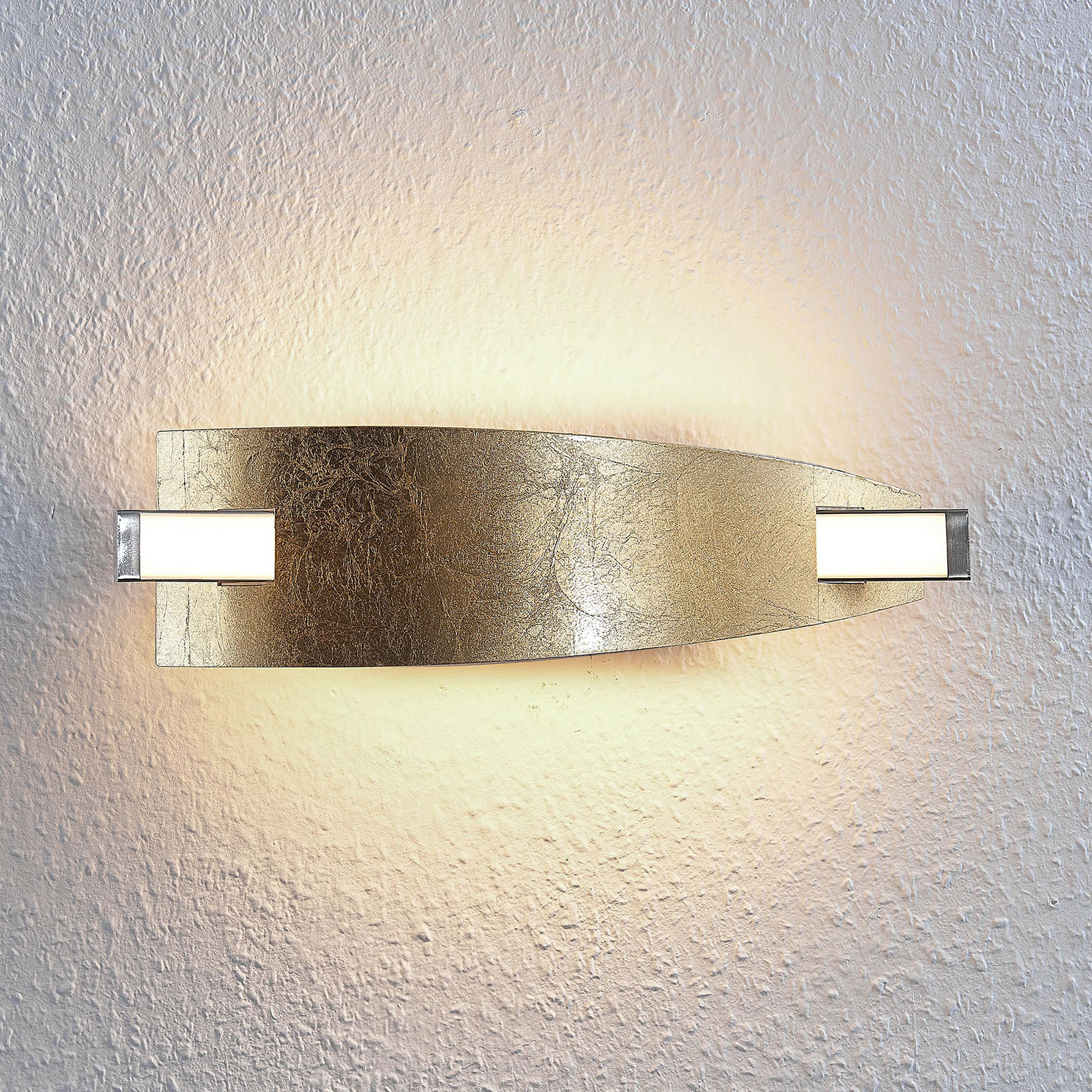 Lucande Marija LED wall light with a golden finish, for Living / Dining Room, metal, plastic, 10 W, energy efficiency: A, W: 35.5 cm, H: 10 cm