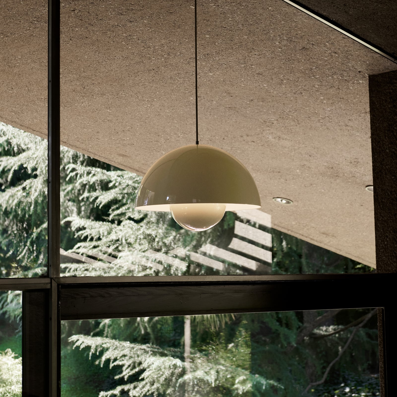 Suspension Flowerpot VP1, Ø 23 cm, crème - &TRADITION