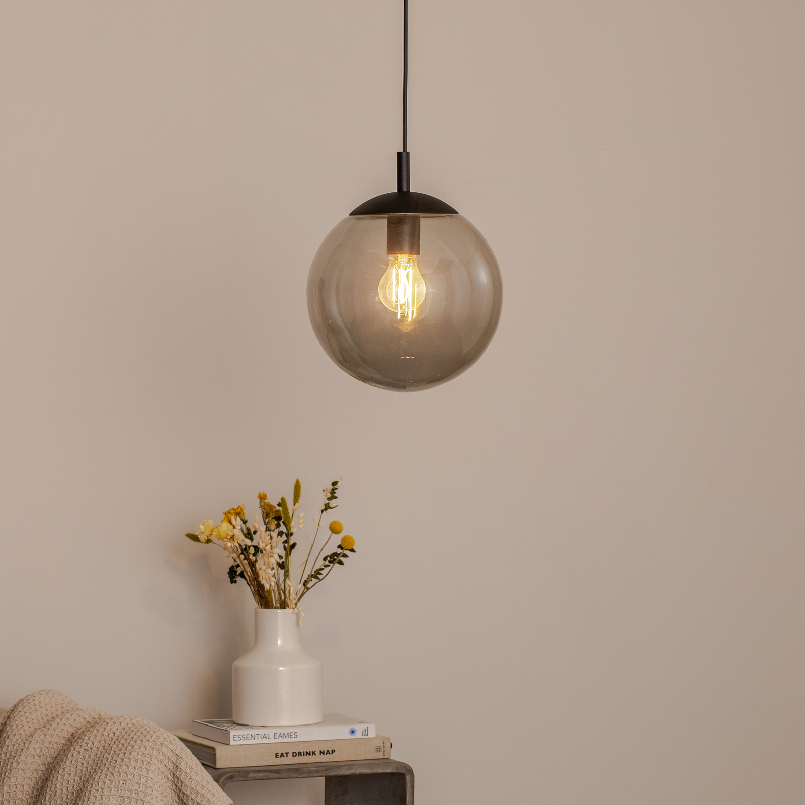Esme pendant light, Ø 25 cm, smoke grey, glass, sphere, E27