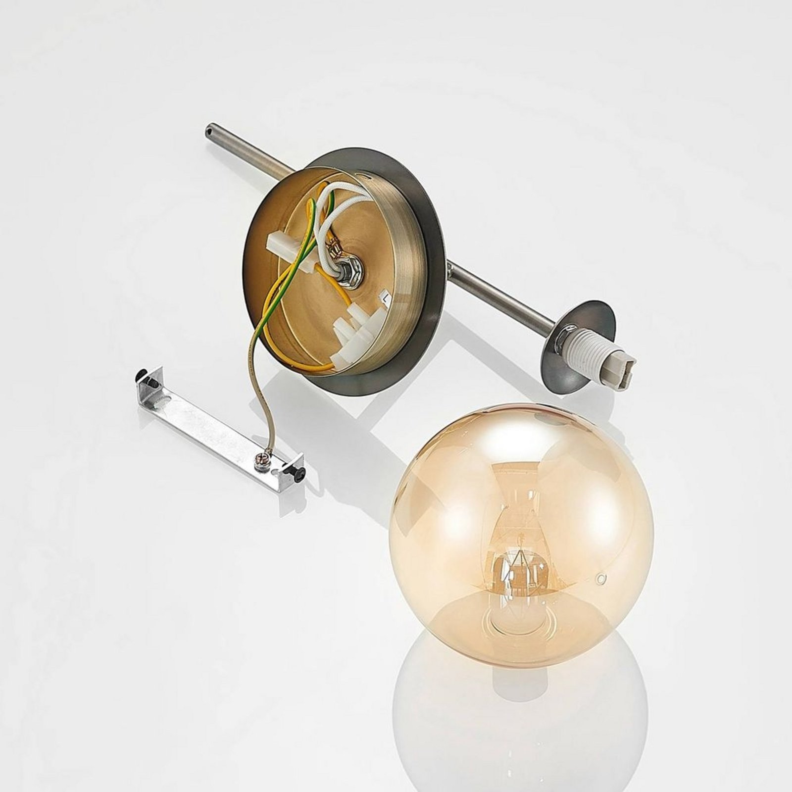 Wynina 1 Wall Lamp Brass/Amber - Lucande