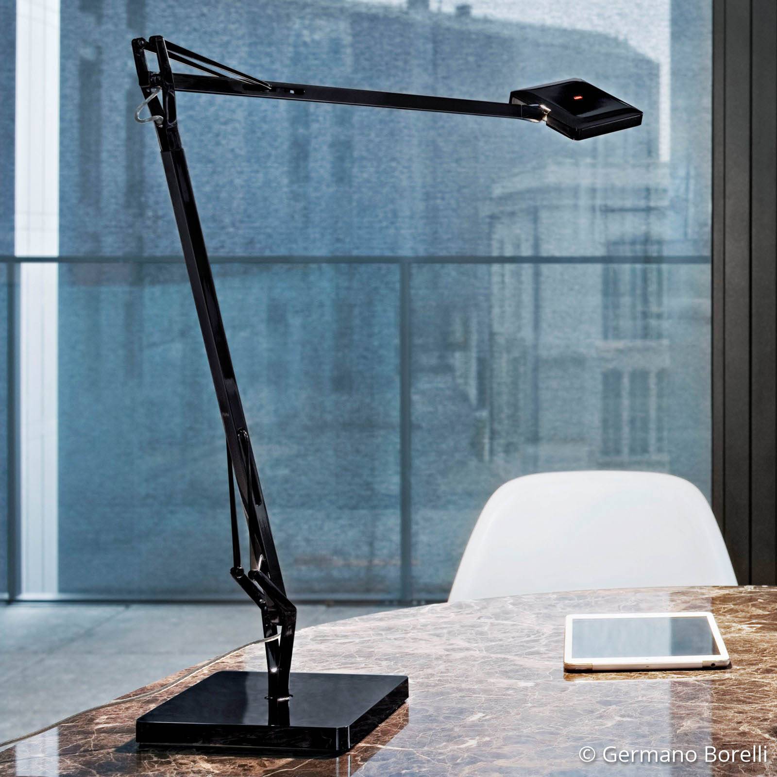 Flos kelvin edge - fekete led íróasztal lámpa