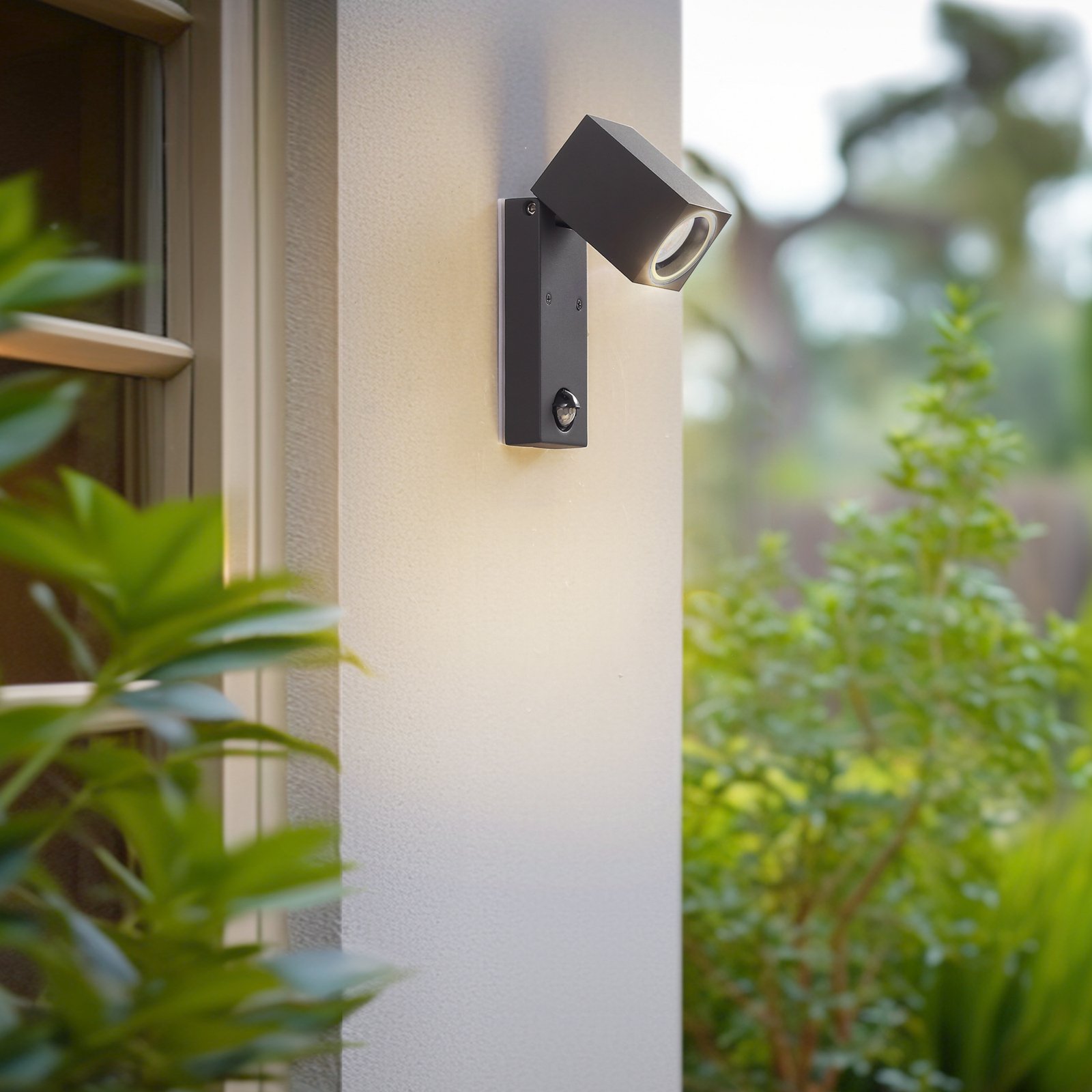 Othil Outdoor Wall Lamp w/Sensor Grey - Lindby