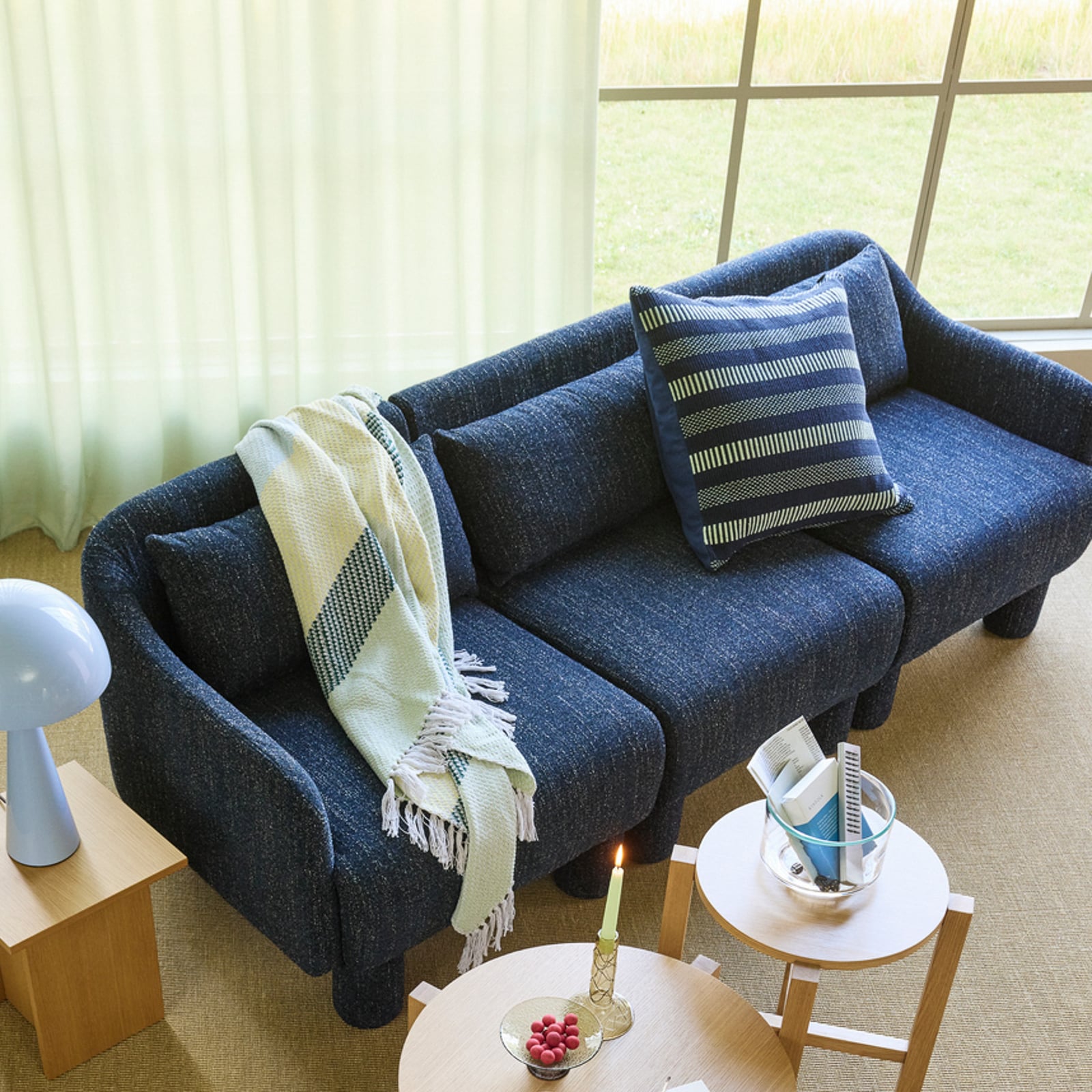 Cuscino Morph blu scuro, larghezza 60 cm - Hübsch