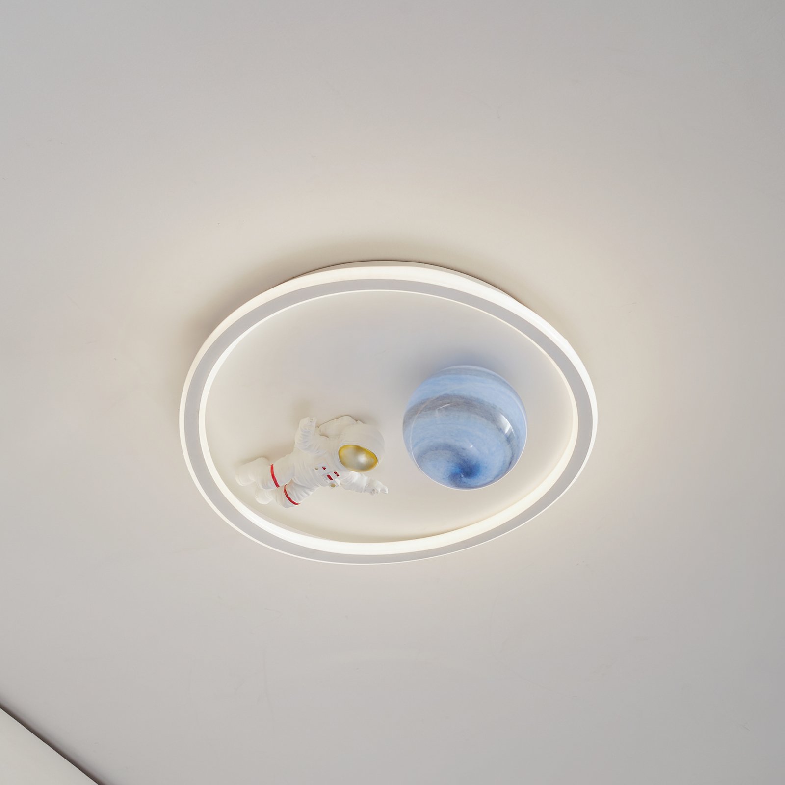 Kosmo Earth LED Stropní Svítidlo Bílá - Lindby