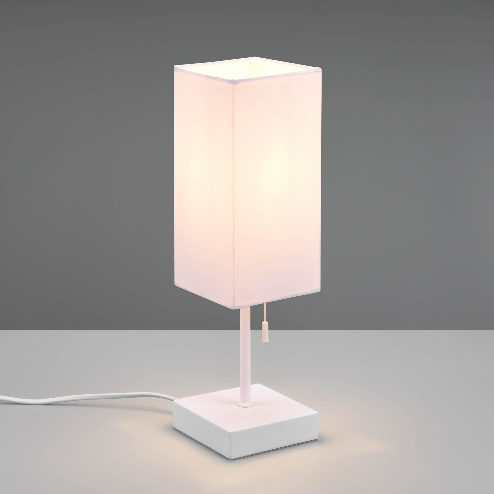 Ole table lamp with USB port