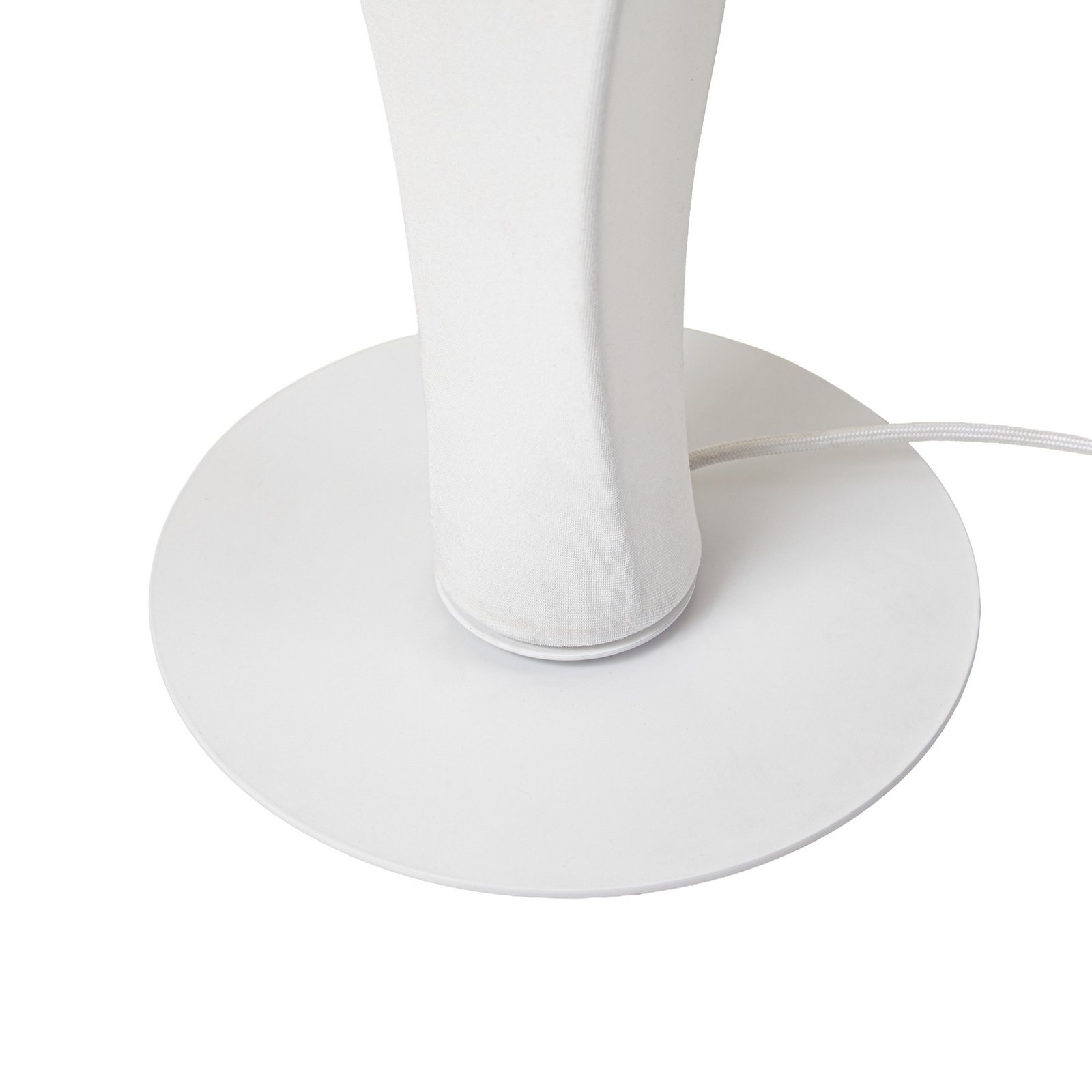 Novelle LED vloerlamp, wit, CCT, hoogte 137 cm - Lucande Novelle LED vloerlamp, wit, CCT, hoogte 137 cm - Lucande