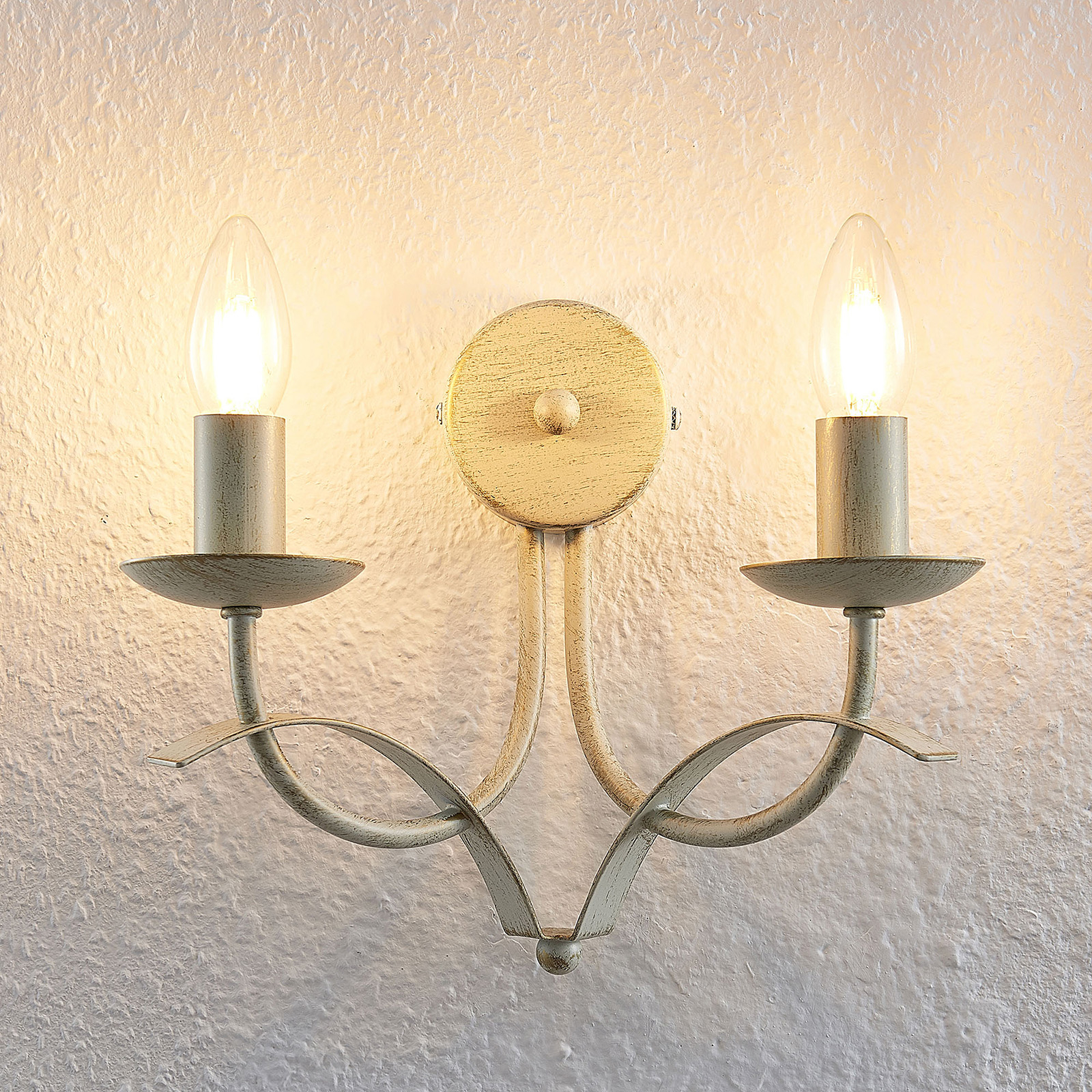 Lindby Amonja wall light, 2-bulb, white, for Living / Dining Room, metal, E14, 40 W, energy efficiency: A++, W: 28.5 cm, H: 23 cm