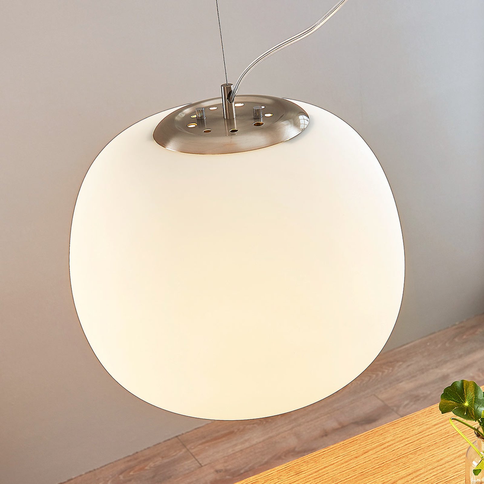 Sklená závesná lampa Ginevra, okrúhla, biela 38 cm
