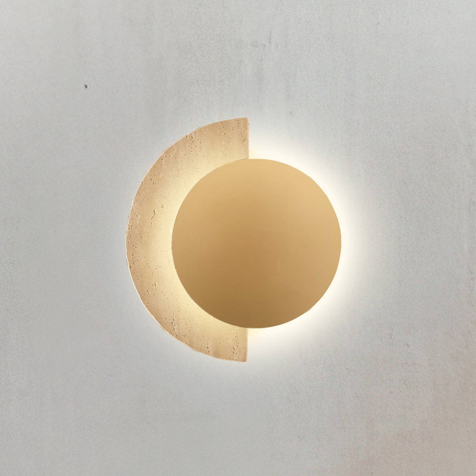 Viokef LED-vägglampa Miranda, guldfärgad/beige, höjd 25 cm, sten