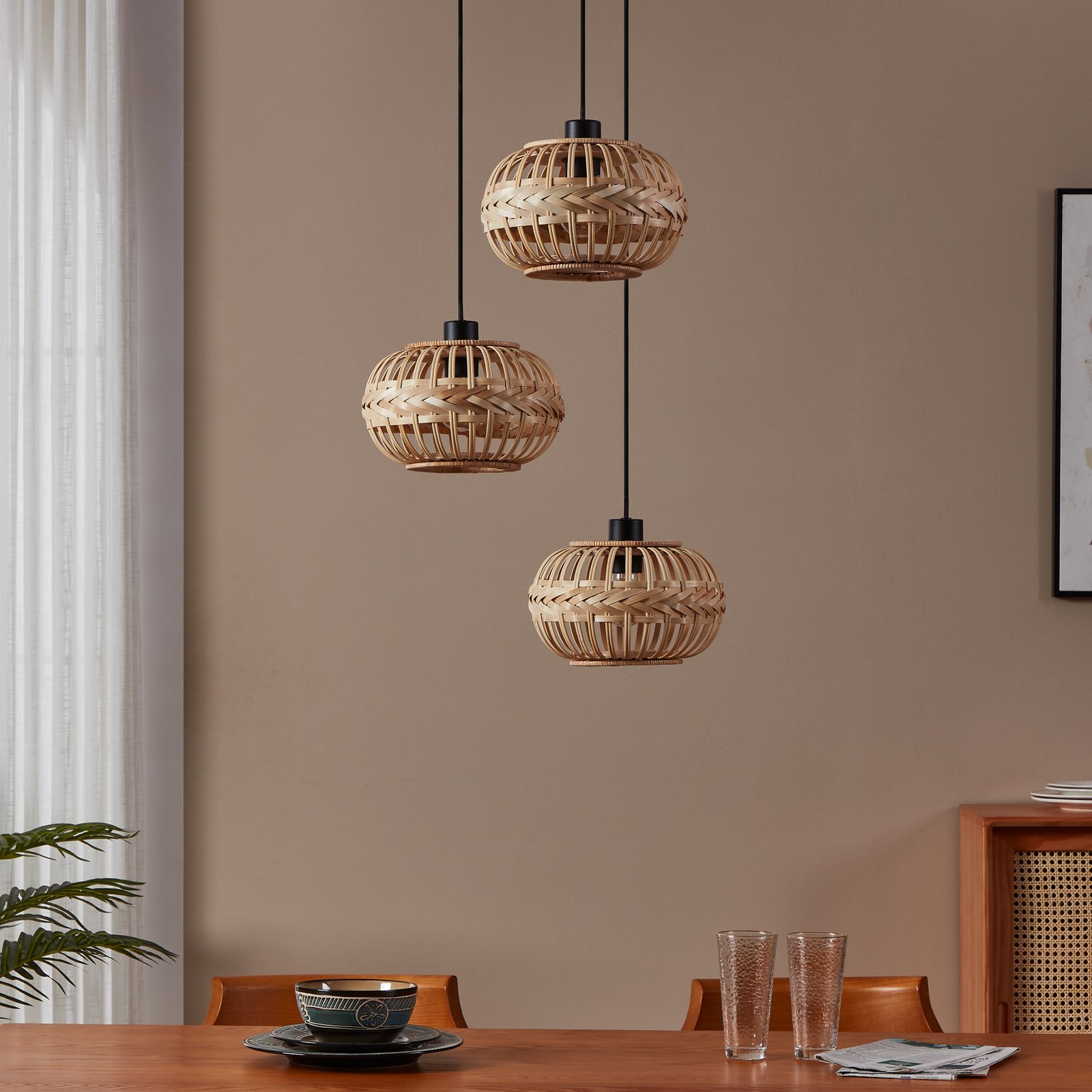 EGLO Amsfield 1 riippuvalaisin, kolmivaloinen, pyöreä