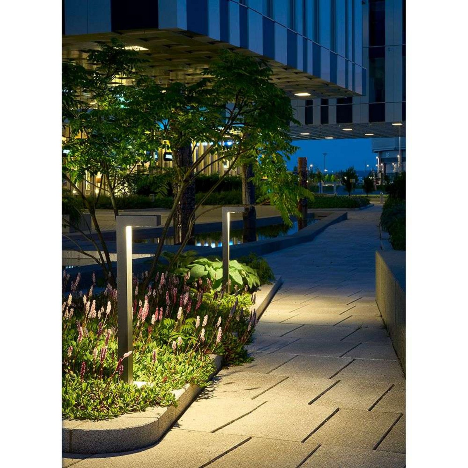 Asker LED Lampadare Exterior H55  w/ Ancoră Pentru Beton Aluminium - Norlys