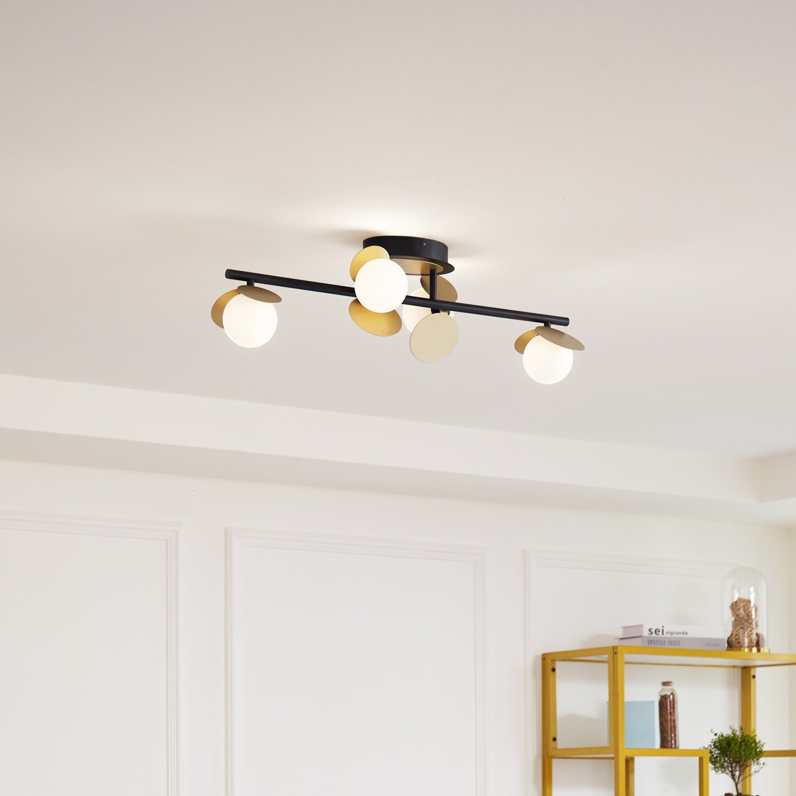 Plafonieră Lucande LED Pallo 4 lumini negru/auriu sticlă - Camera de zi / sufragerie - modern - negru auriu alb - Metal