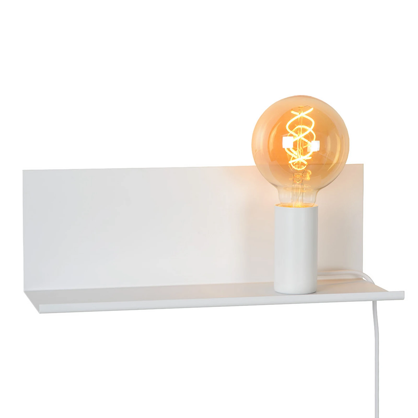 Sebo - hvit vegglampe i metall med hylle