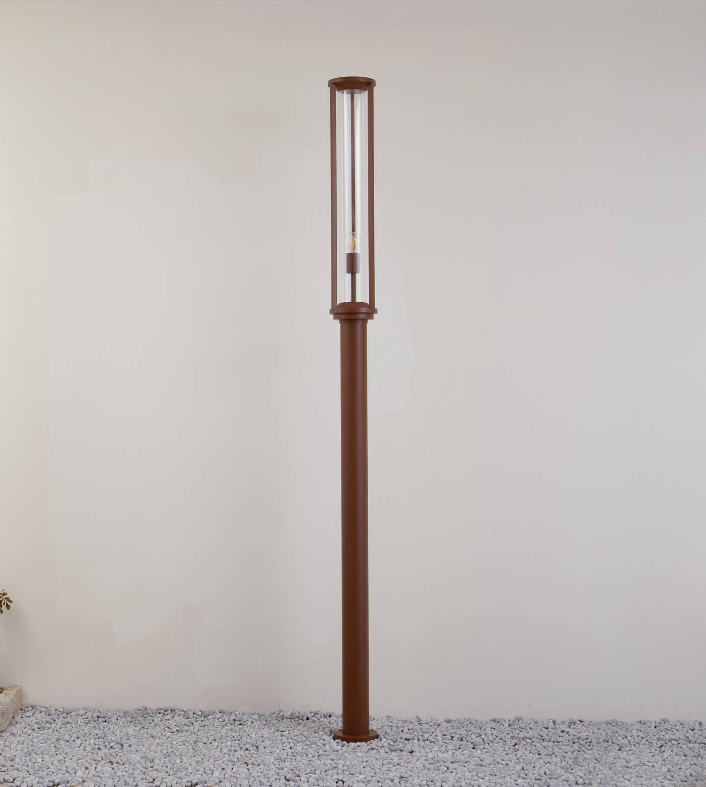 Lampa zewnętrzna Lucande Alivaro, kolor rdzawy, 220 cm, E27, IP65