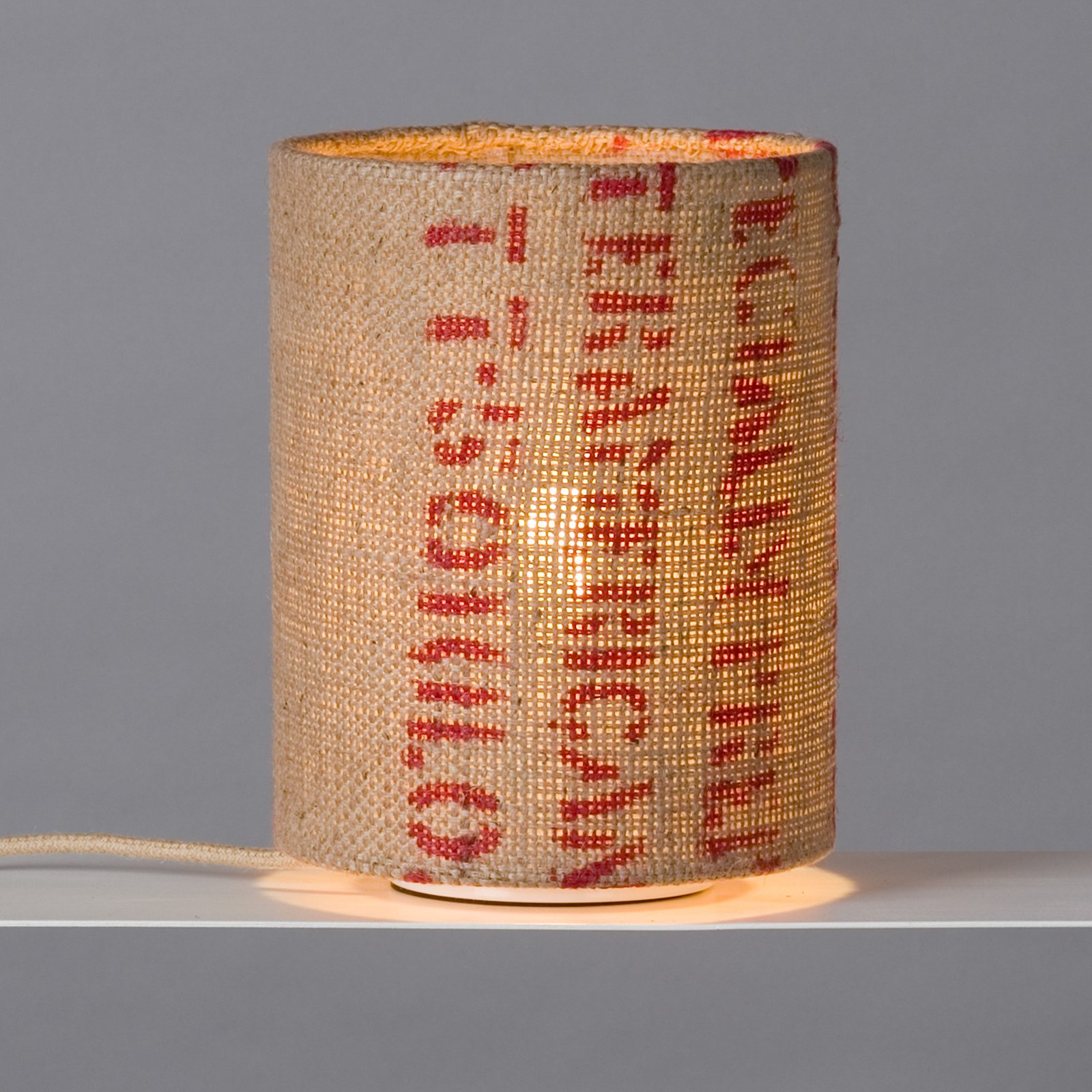 Asztali lámpa N°17 Pearlbohne kávézacskóból