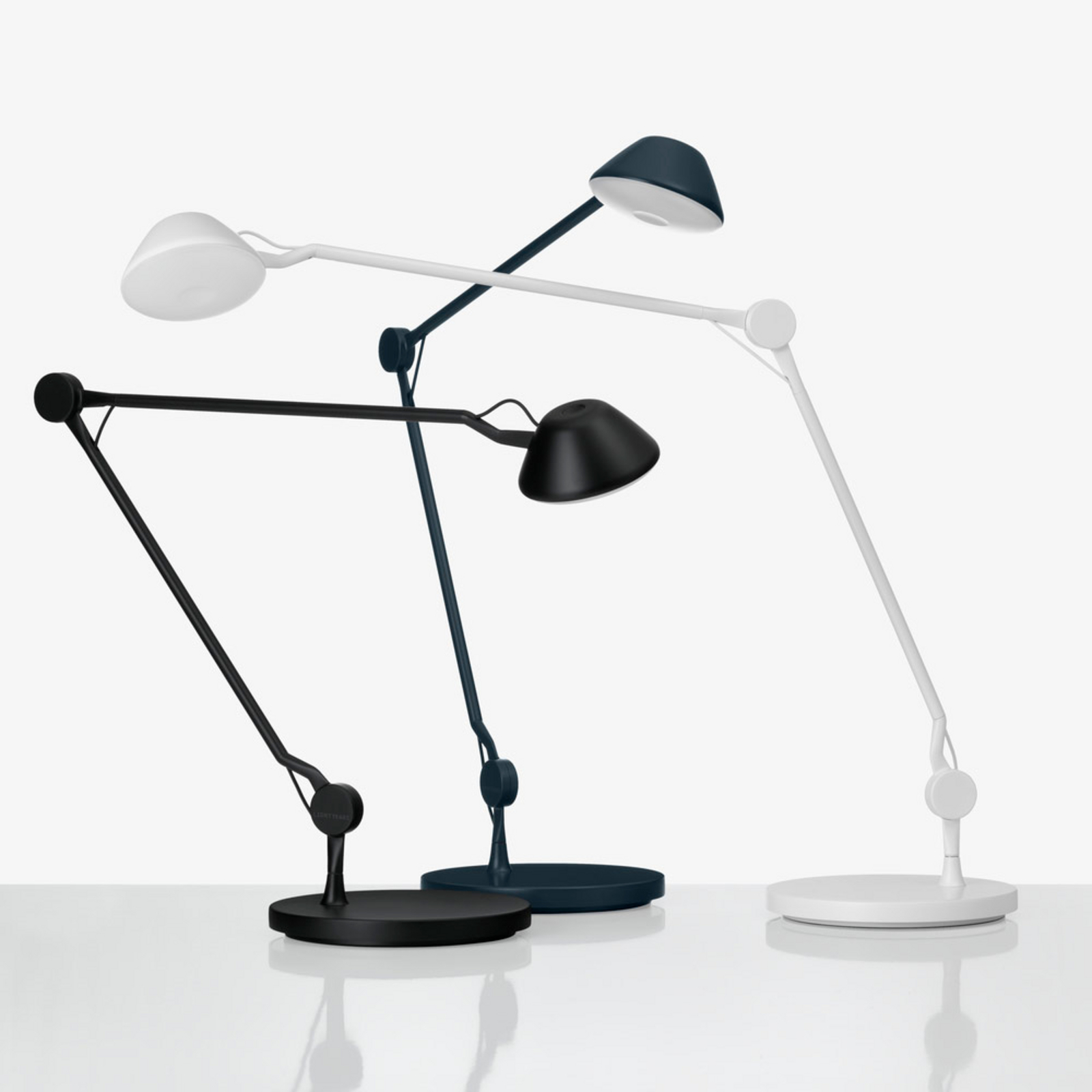 AQ01 Table Lamp Matte Black - Fritz Hansen