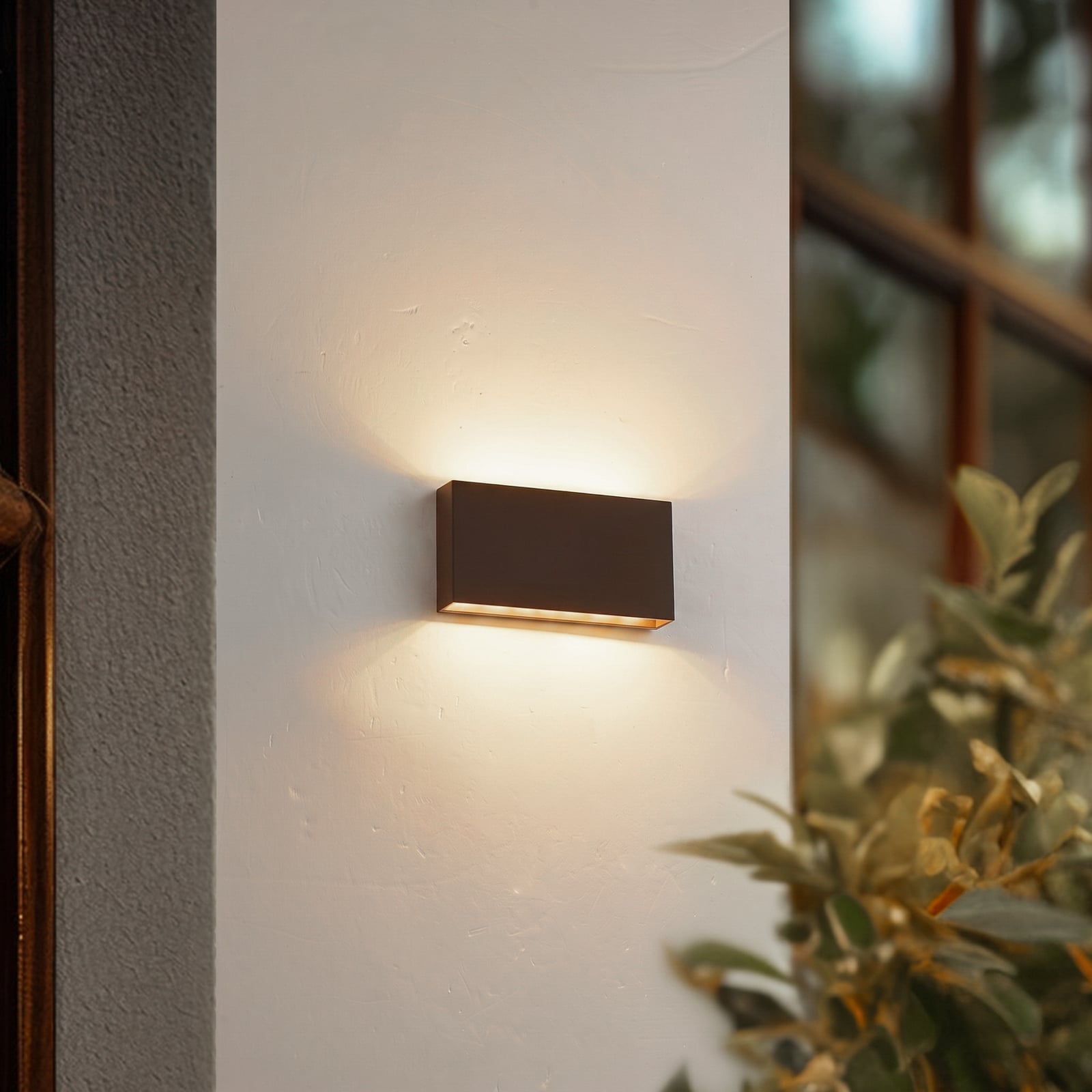 Lucande Jarte LED outdoor wall light, 20 cm, brown, IP65 Lucande Jarte LED outdoor wall light, 20 cm, brown, IP65