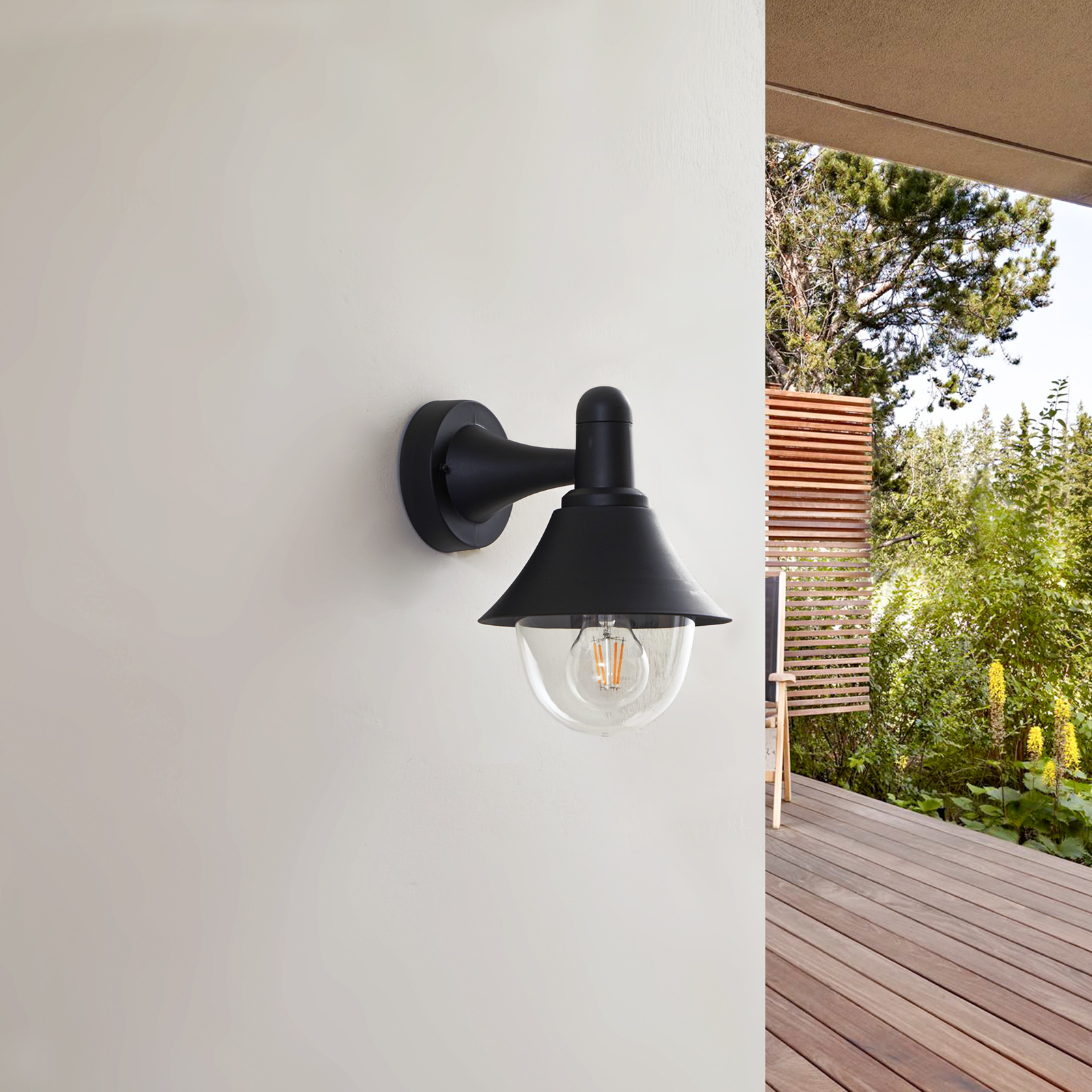 Lindby outdoor wall light Keicy, black, plastic, IP44