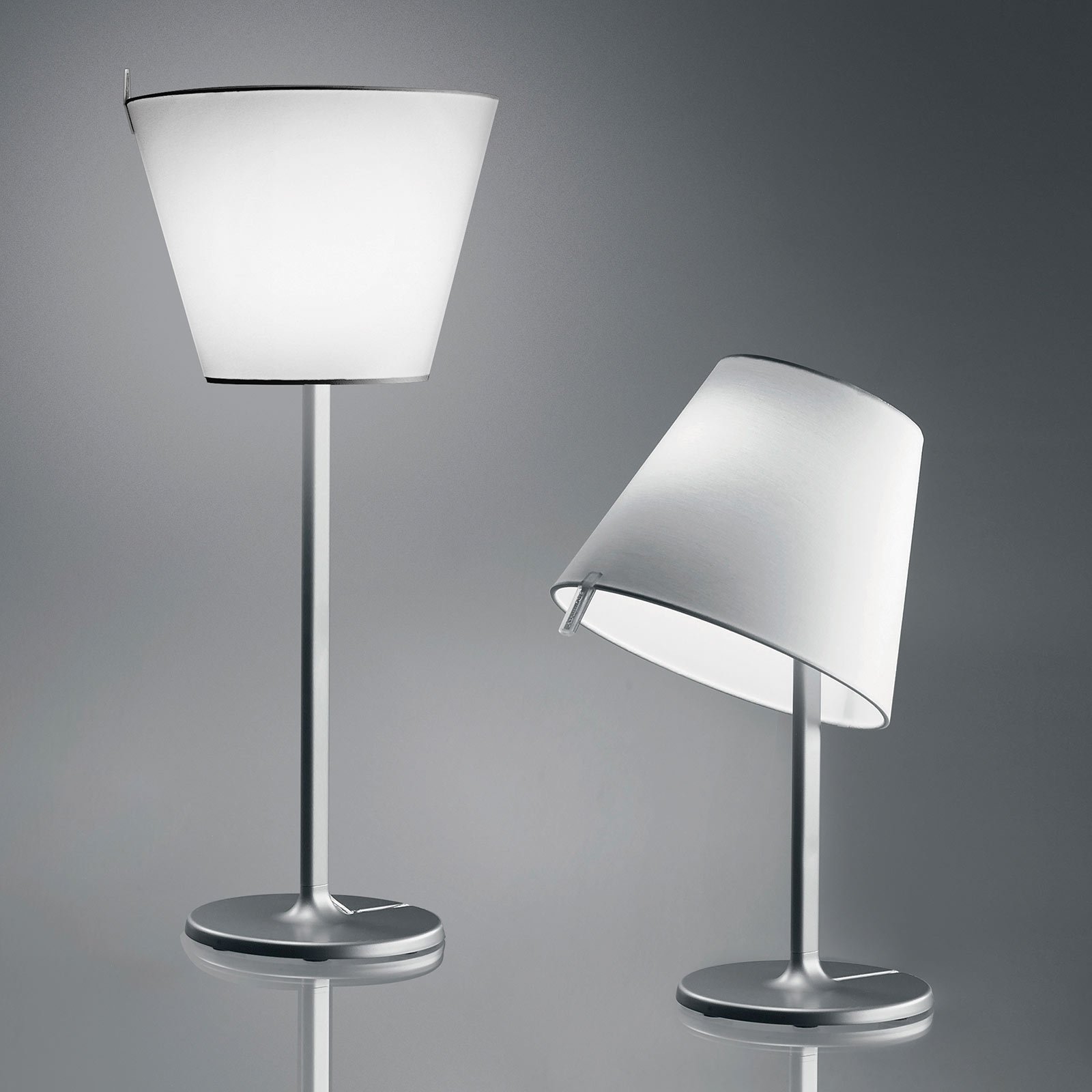 Melampo T Lampe de Table Gris - Artemide