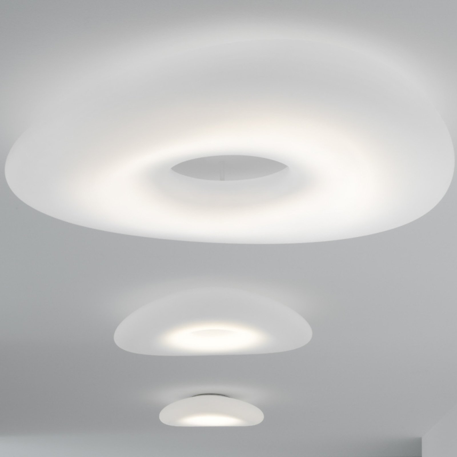 Stropní svítidlo Stilnovo Mr Magoo LED, fáze, Ø76cm