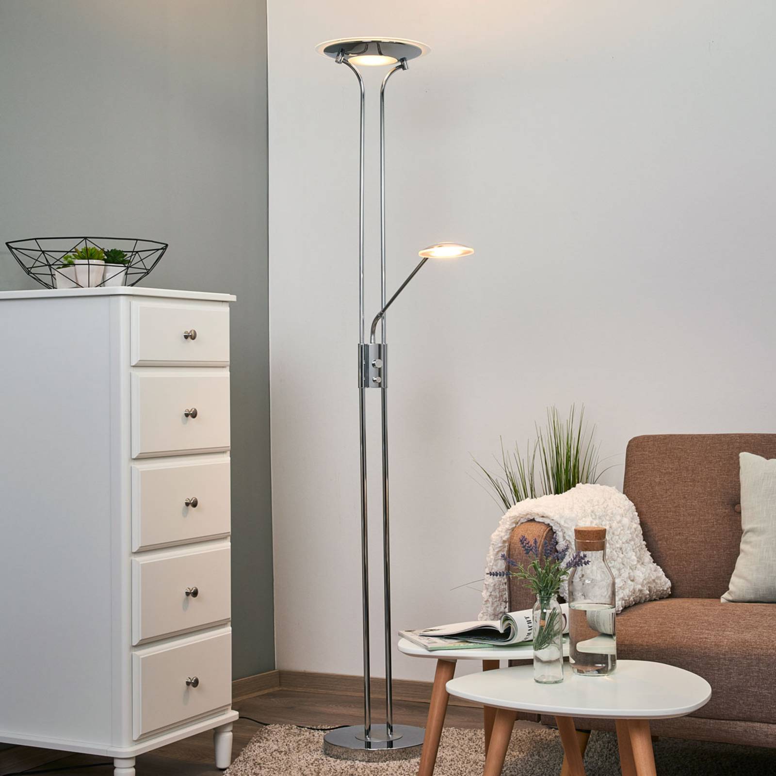Lampa stojąca LED Aras z lampką do czytania, chrom