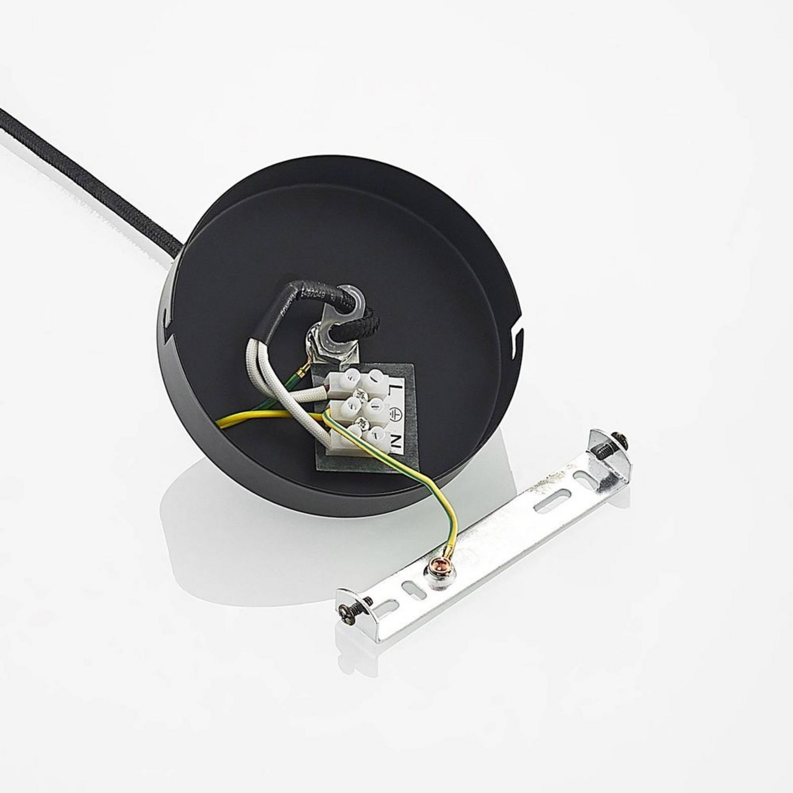 Ivaneska Taklampa Black - Lindby