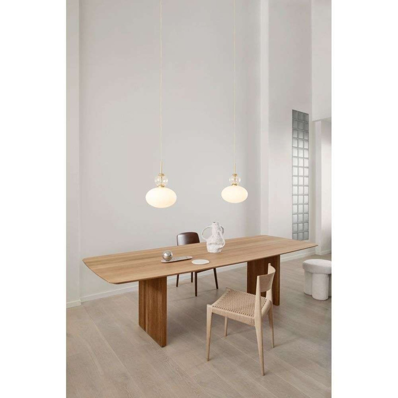 Nuura Pendelleuchte Rizzatto 32, Ø 30 cm, silberfarben/opal