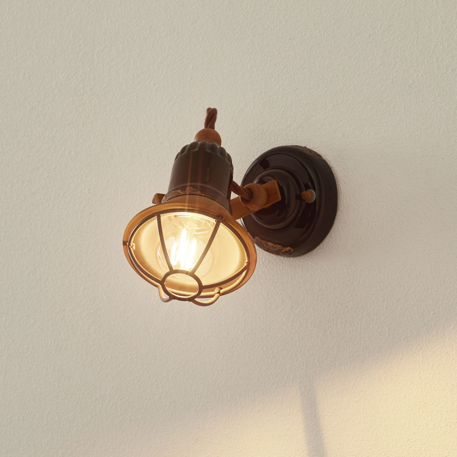 Ferro Luce C1675/1 wall lamp with basket, 1-bulb, black, for Living / Dining Room, ceramic, metal, E14, 46 W, energy efficiency: A++, H: 18 cm