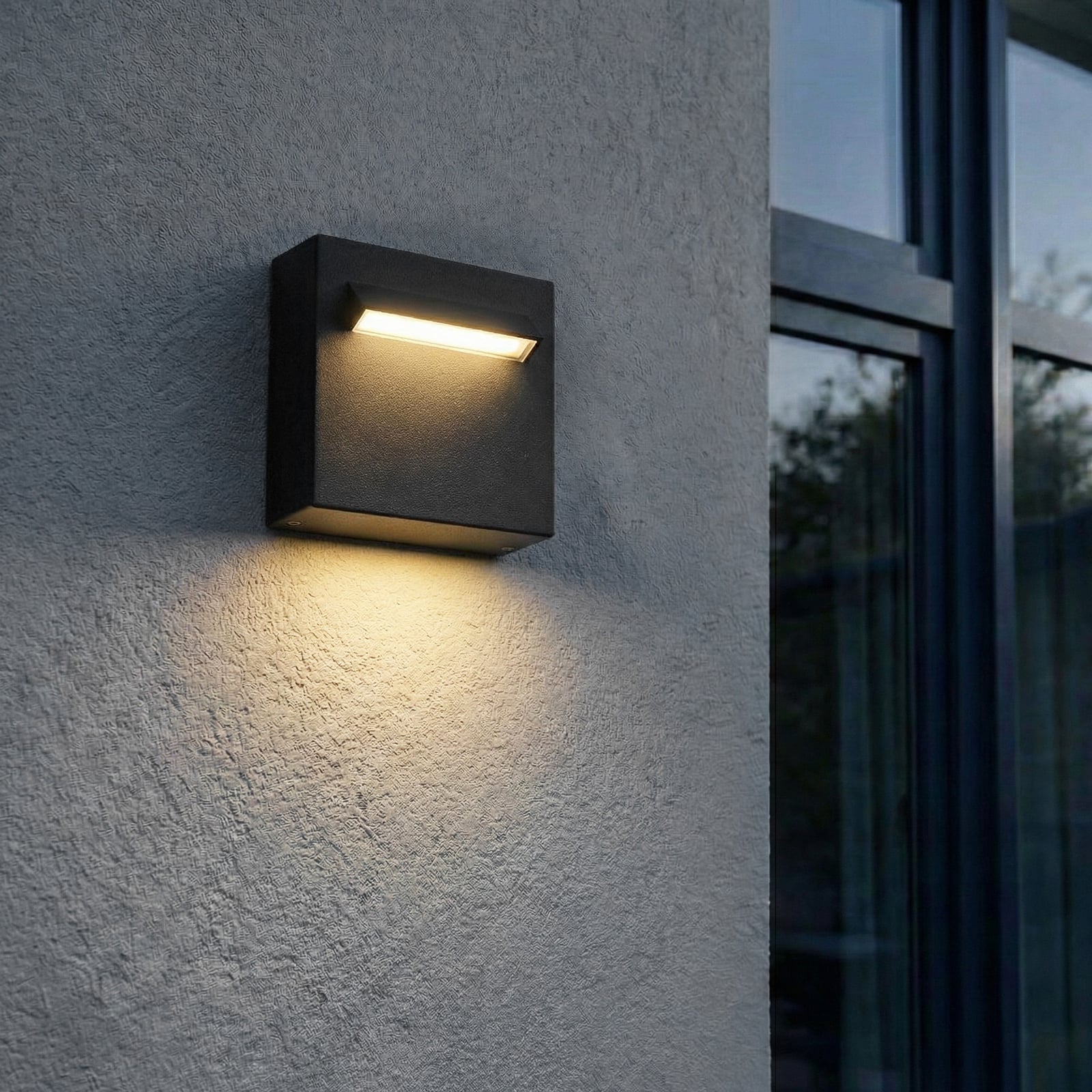 Lucande LED-seinavalgusti Joril, 9,4 cm, must, IP65