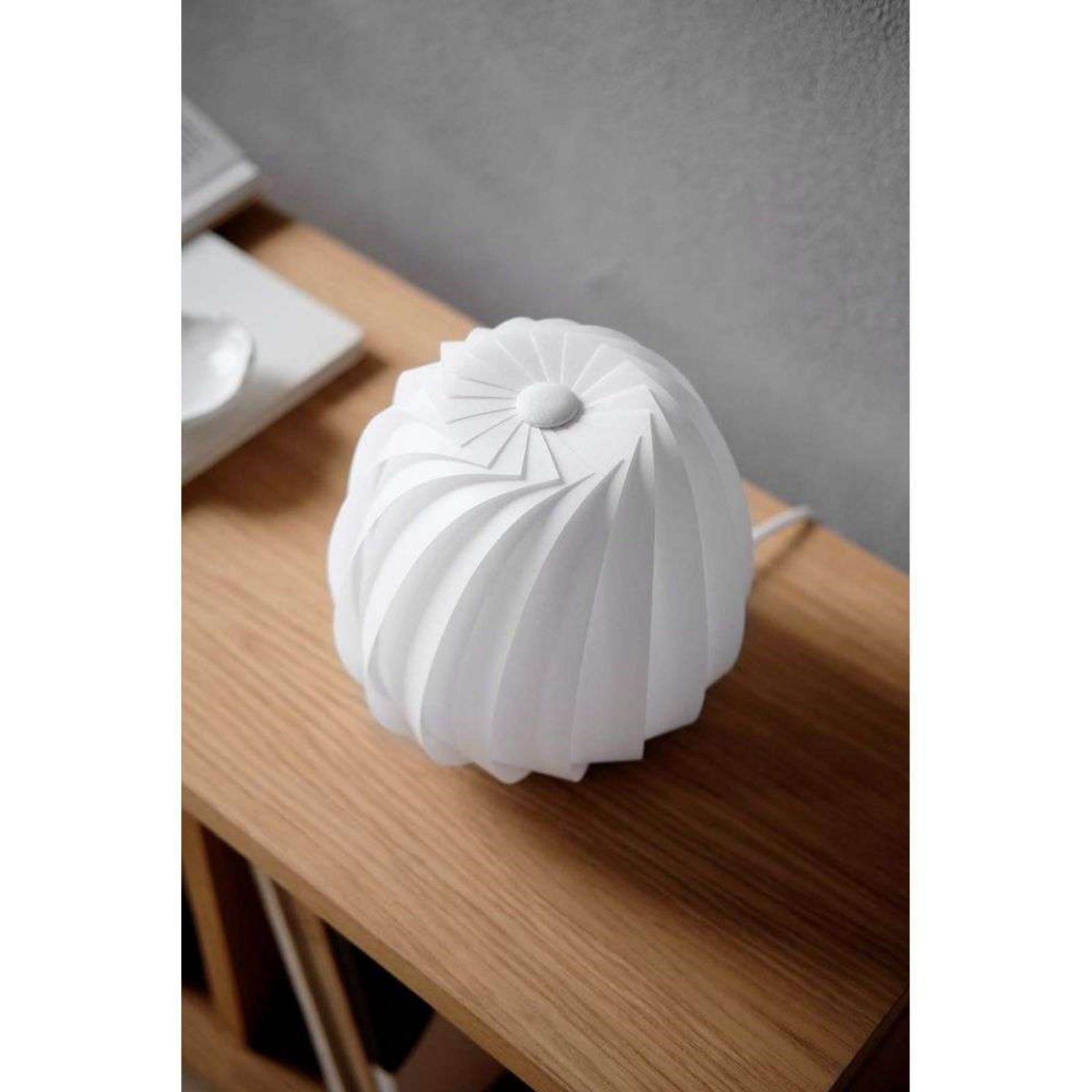 Tom Rossau ST906 Mini table lamp, white, 19 cm, paper, E27