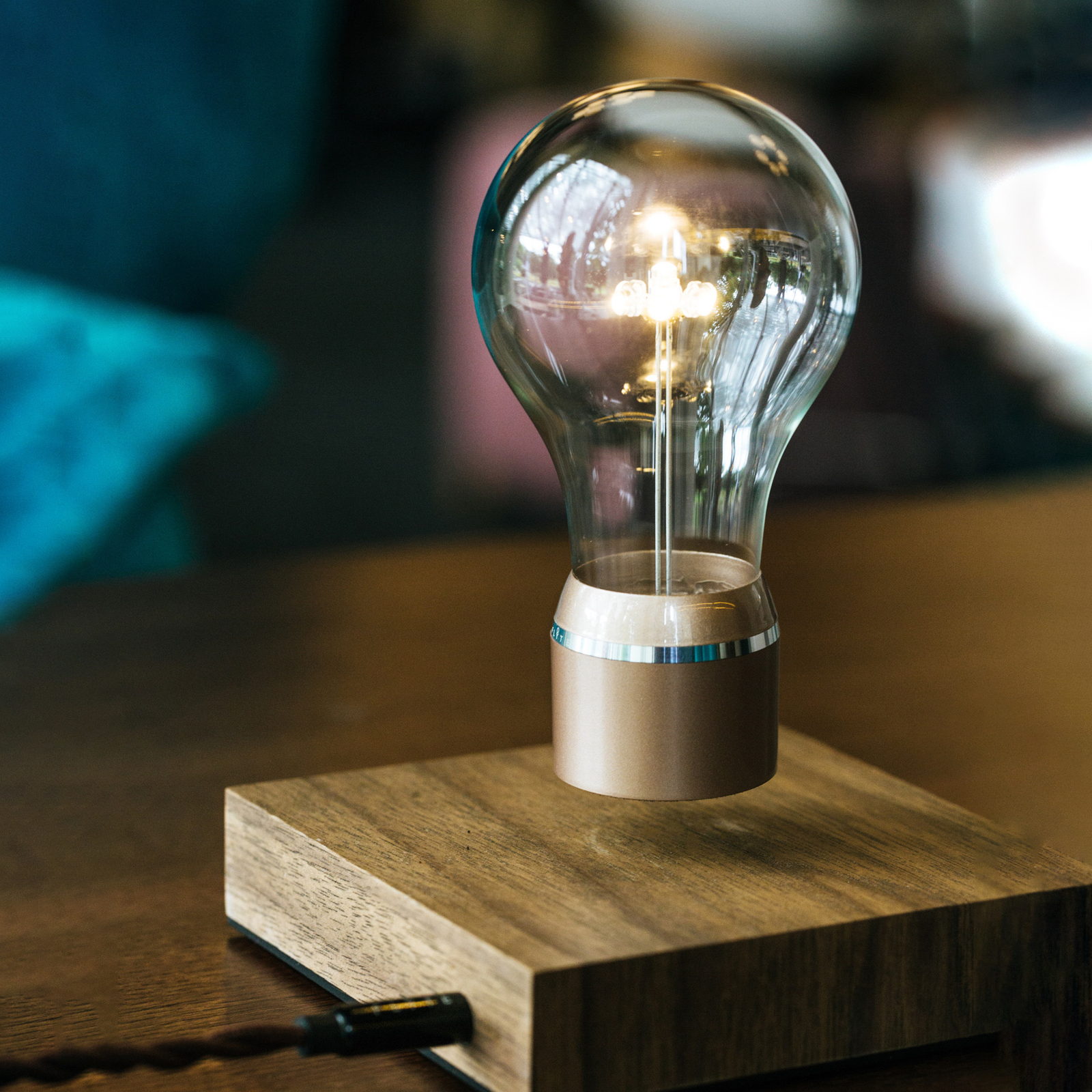 Flyte Buckminster επιτραπέζιο φωτιστικό LED