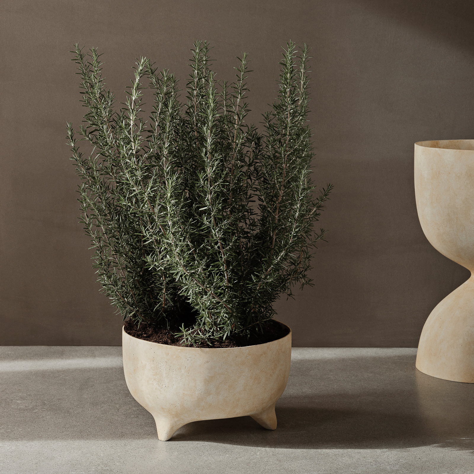 Evoke Posuda za Biljke H27 Warm Pijesak - Ferm Living