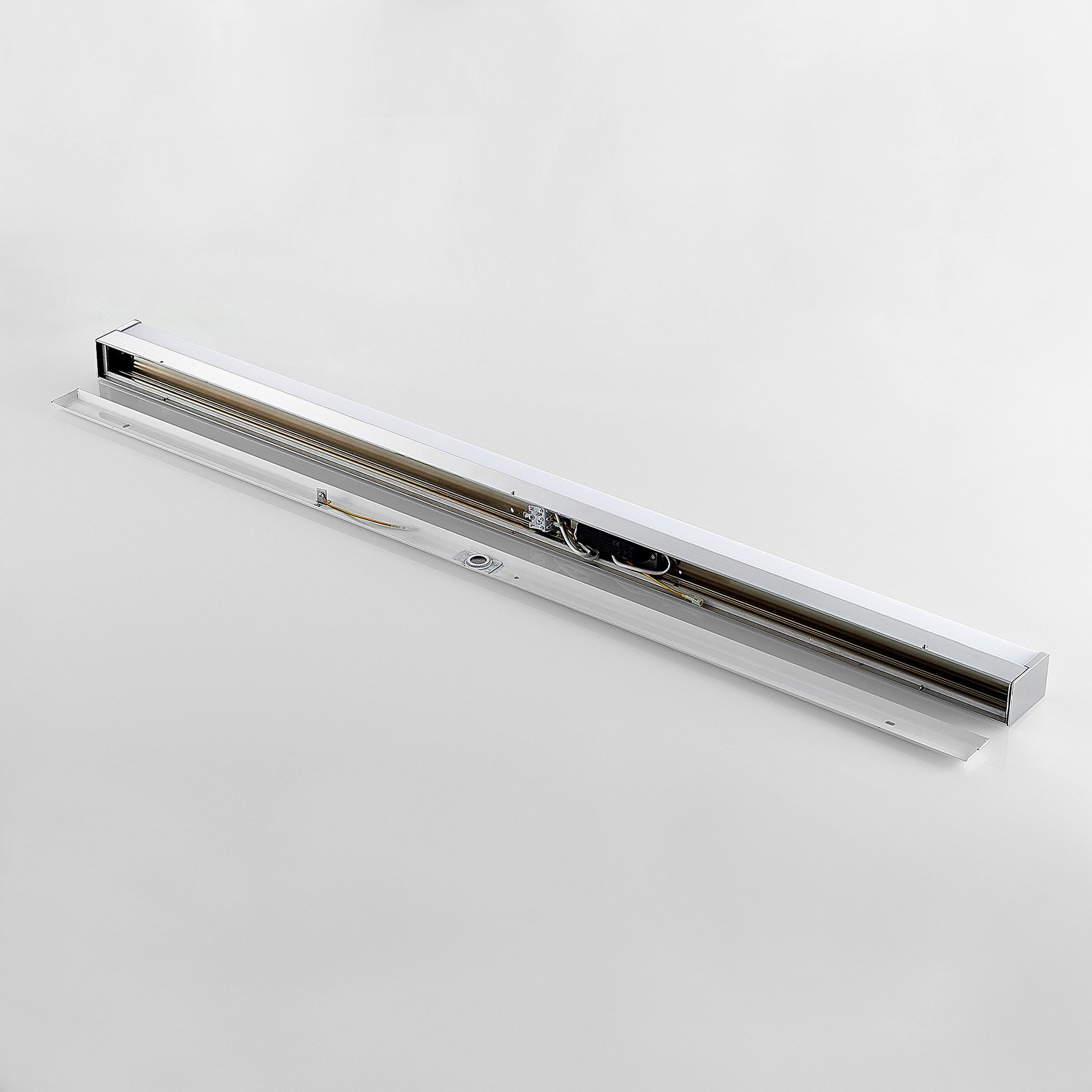 Klea LED Vegglampe L120 Chrome - Lindby
