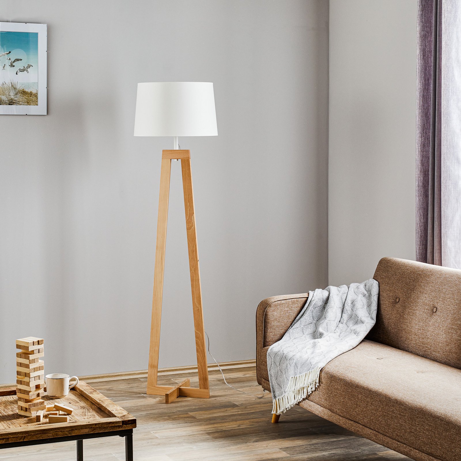 Sacha LS floor lamp, wood and fabric, white
