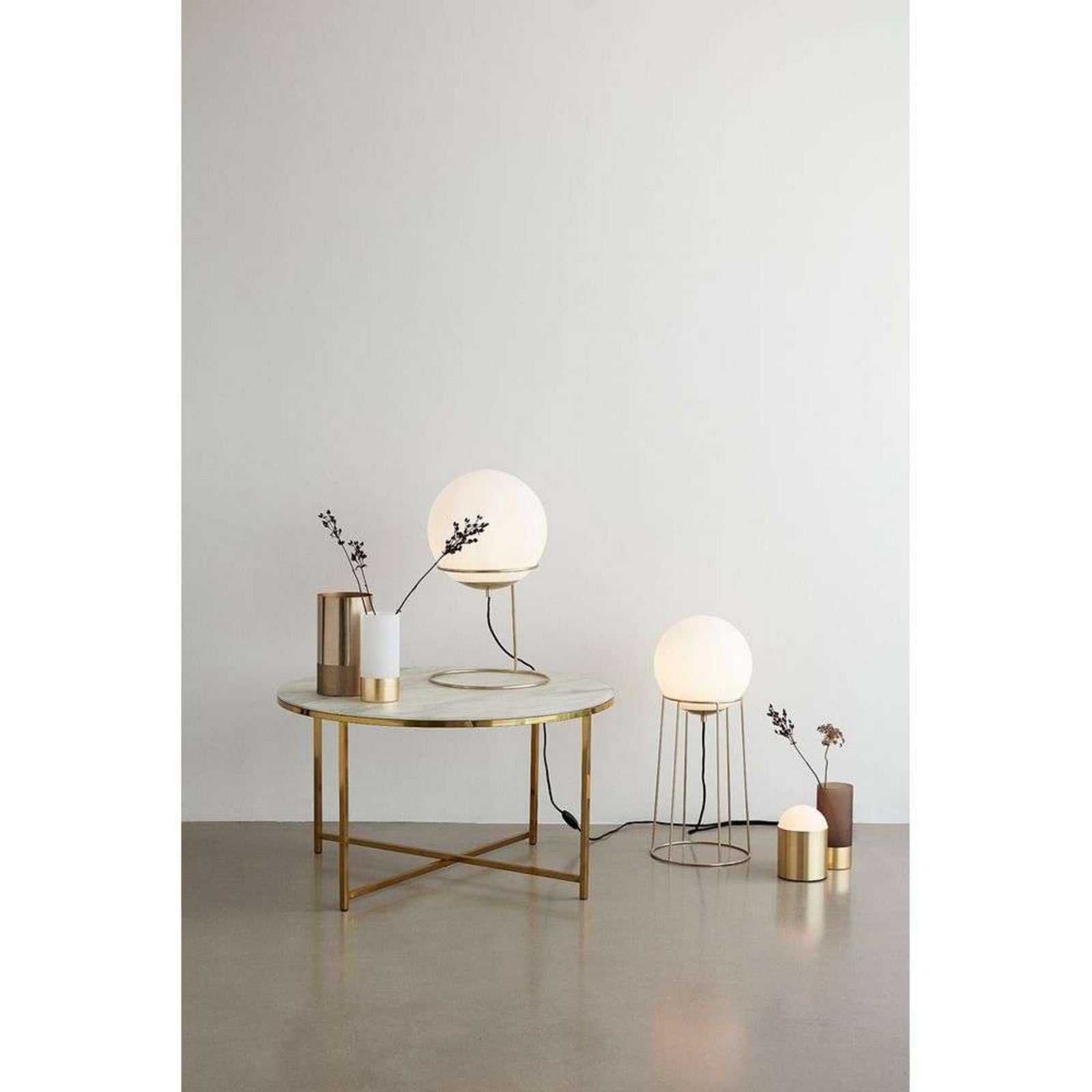 Balance Tischleuchte Small Brass Hübsch - Wohnzimmer - Metall