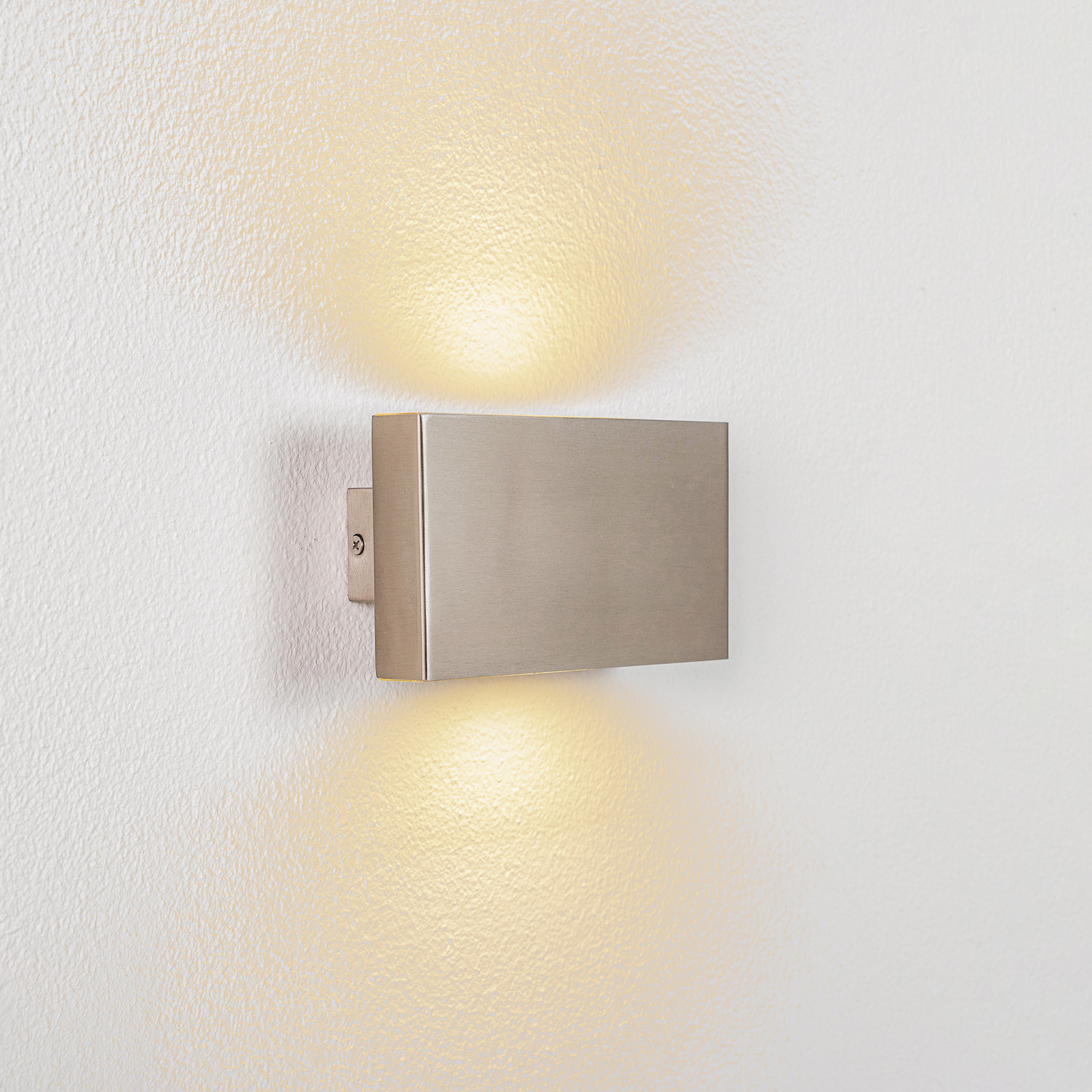 Lindby Dilvana LED-Außenwandleuchte 18 cm