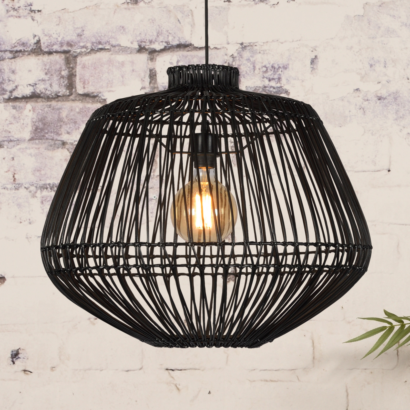 GOOD & MOJO Madagascar pendant light made of bamboo