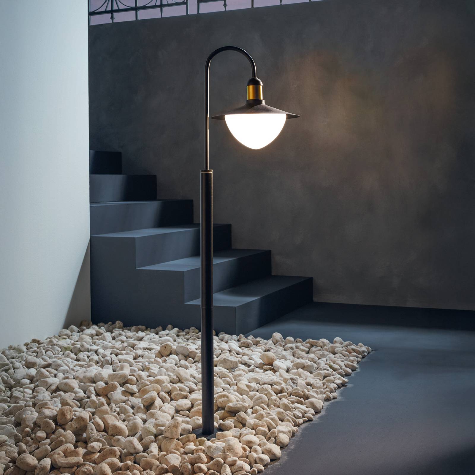 Wegeleuchte Sirmione mit Glasschirm günstig online kaufen