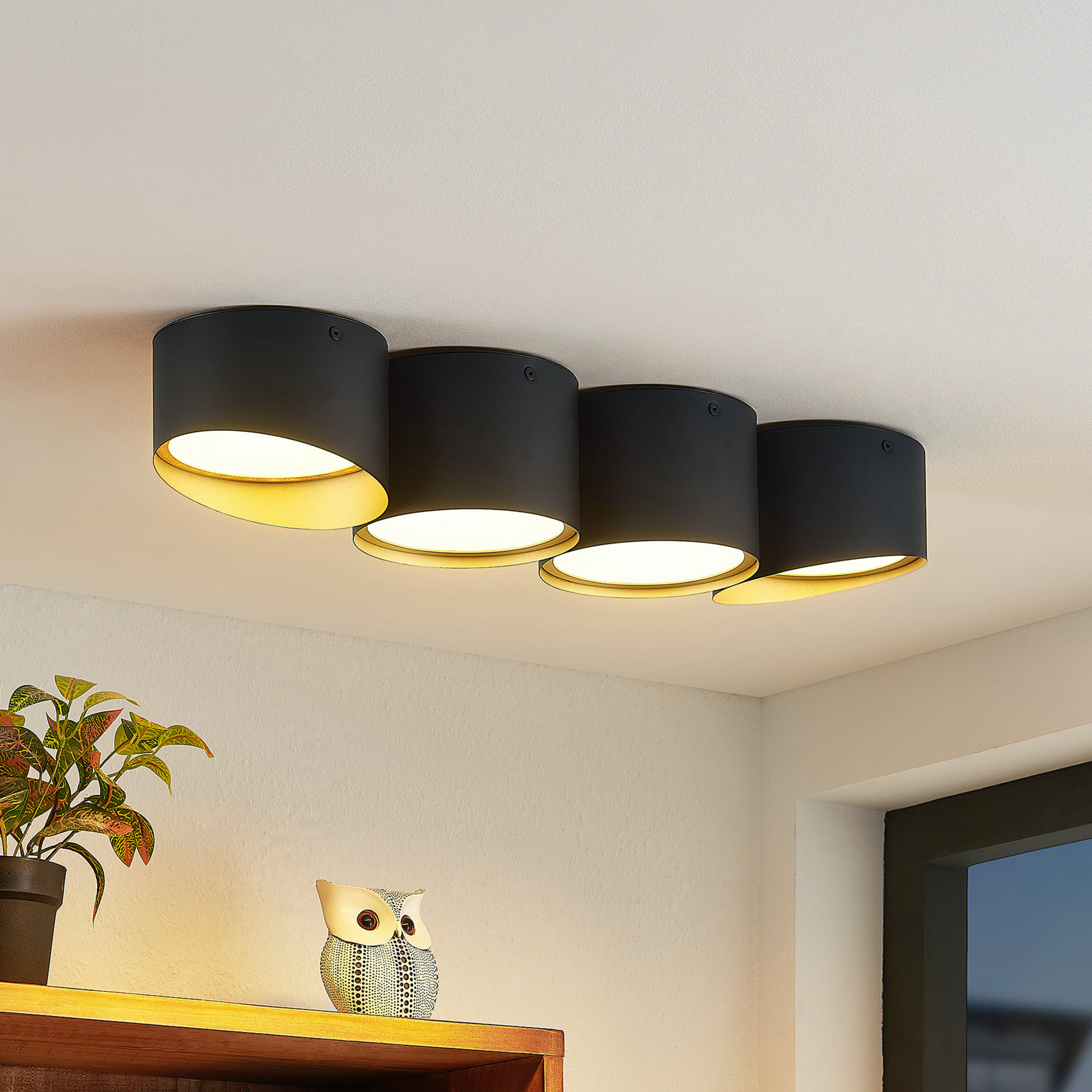 Lindby Kianush plafonnier à 4 lampes long noir
