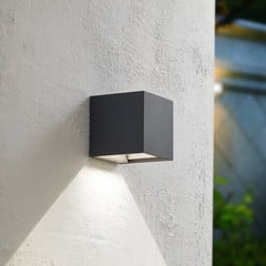 Prios LED solární nástěnné svítidlo Lius, výška 15 cm, senzor pohybu